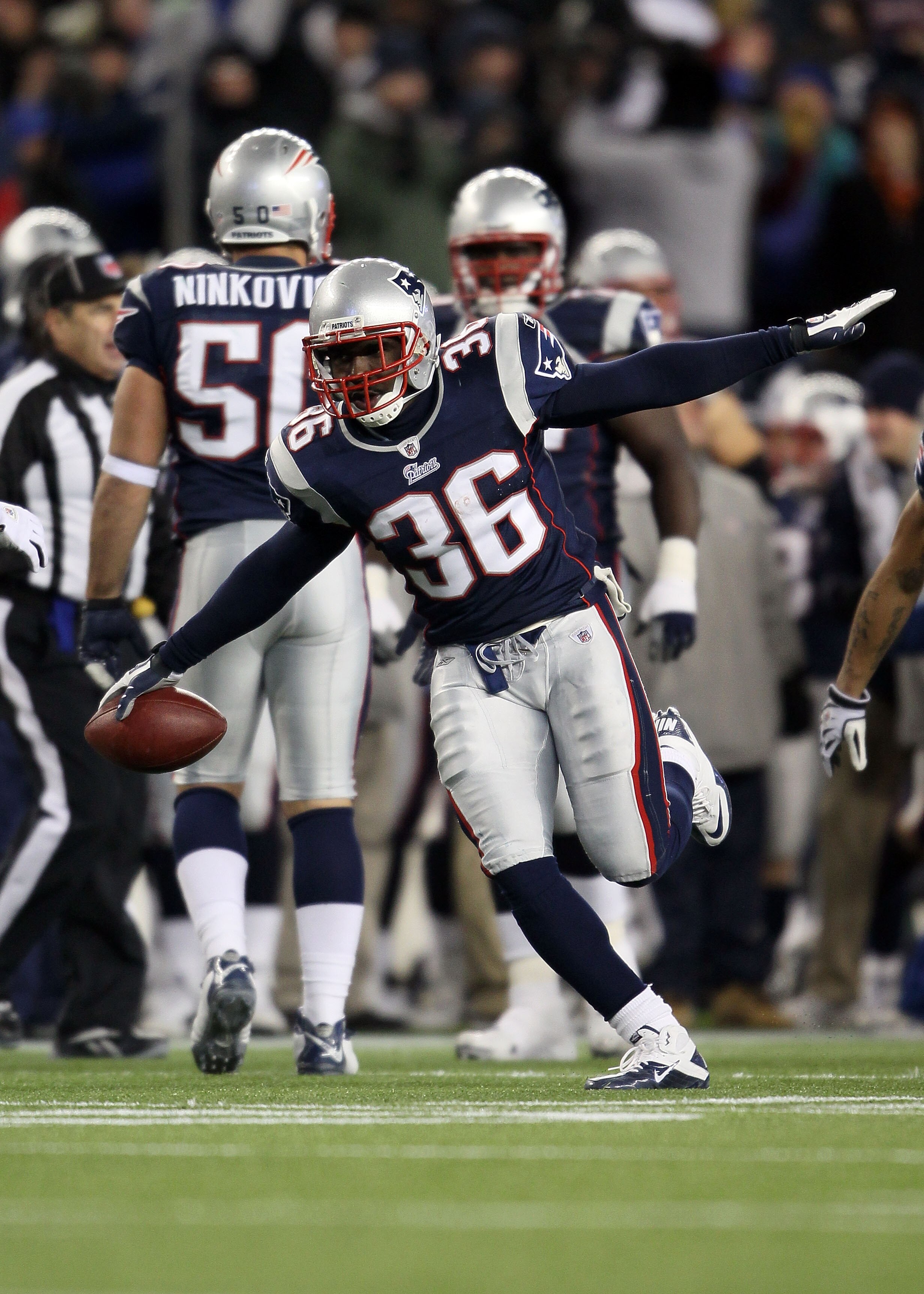FOXBORO, MA - DECEMBER 06: James Sanders #36 of the New England Patriots celebrates after he intercepted a pass against the New York Jets at Gillette Stadium on December 6, 2010 in Foxboro, Massachusetts. (Photo by Elsa/Getty Images) FOXBORO, MA - DECEMBER 06: James Sanders #36 of the New England Patriots celebrates after he intercepted a pass against the New York Jets at Gillette Stadium on December 6, 2010 in Foxboro, Massachusetts. (Photo by Elsa/Getty Images)