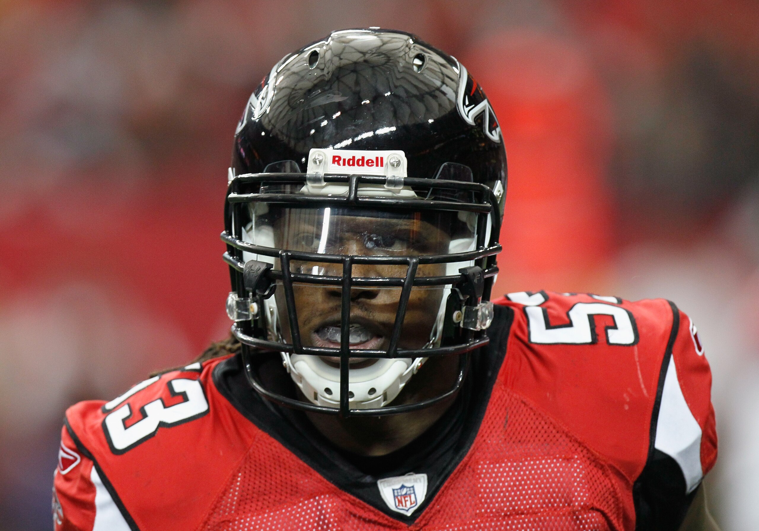 ATLANTA - NOVEMBER 07:  Mike Peterson #53 of the Atlanta Falcons against the Tampa Bay Buccaneers at Georgia Dome on November 7, 2010 in Atlanta, Georgia.  (Photo by Kevin C. Cox/Getty Images)