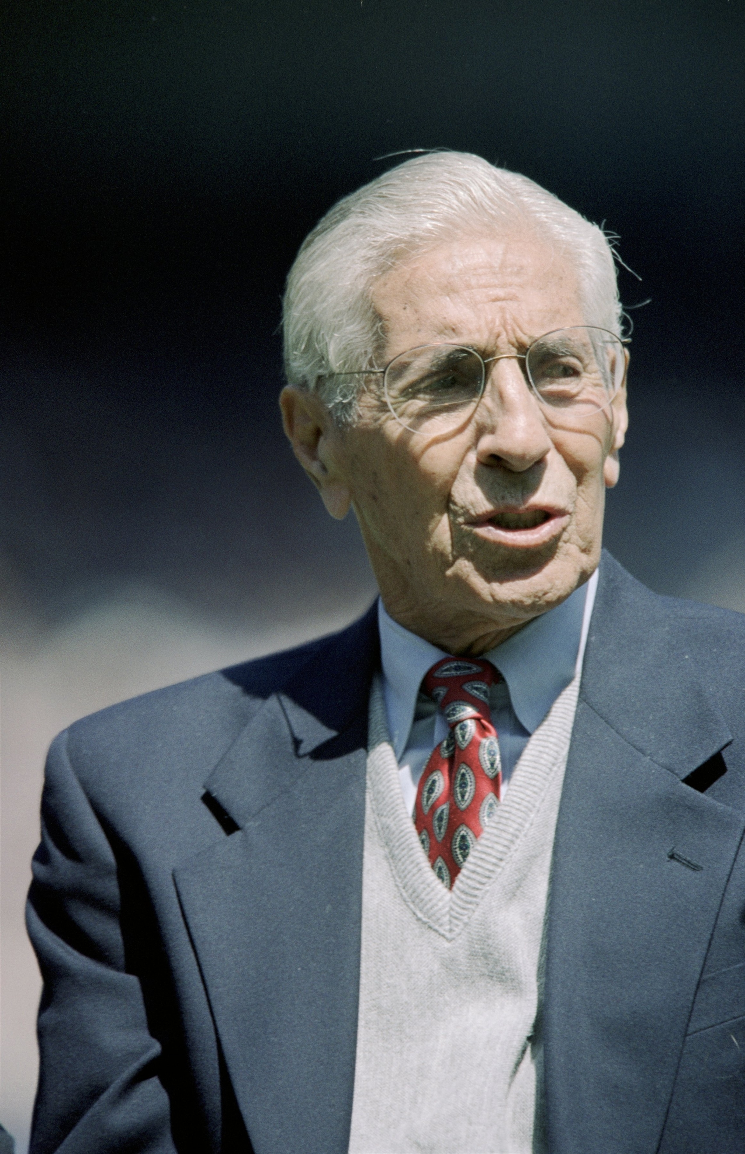BRONX, NY - APRIL 25: Former New York Yankee Phil Rizzuto looks on prior to the game between the Toronto Blue Jays and the New York Yankees on Joe DiMaggio Day at Yankee Stadium on April 25, 1999 in Bronx, New York. The Yankees defeated the Blue Jays 4- BRONX, NY - APRIL 25: Former New York Yankee Phil Rizzuto looks on prior to the game between the Toronto Blue Jays and the New York Yankees on Joe DiMaggio Day at Yankee Stadium on April 25, 1999 in Bronx, New York. The Yankees defeated the Blue Jays 4-