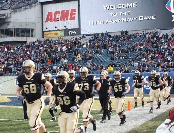 Army Team Runs out for Warm-Ups