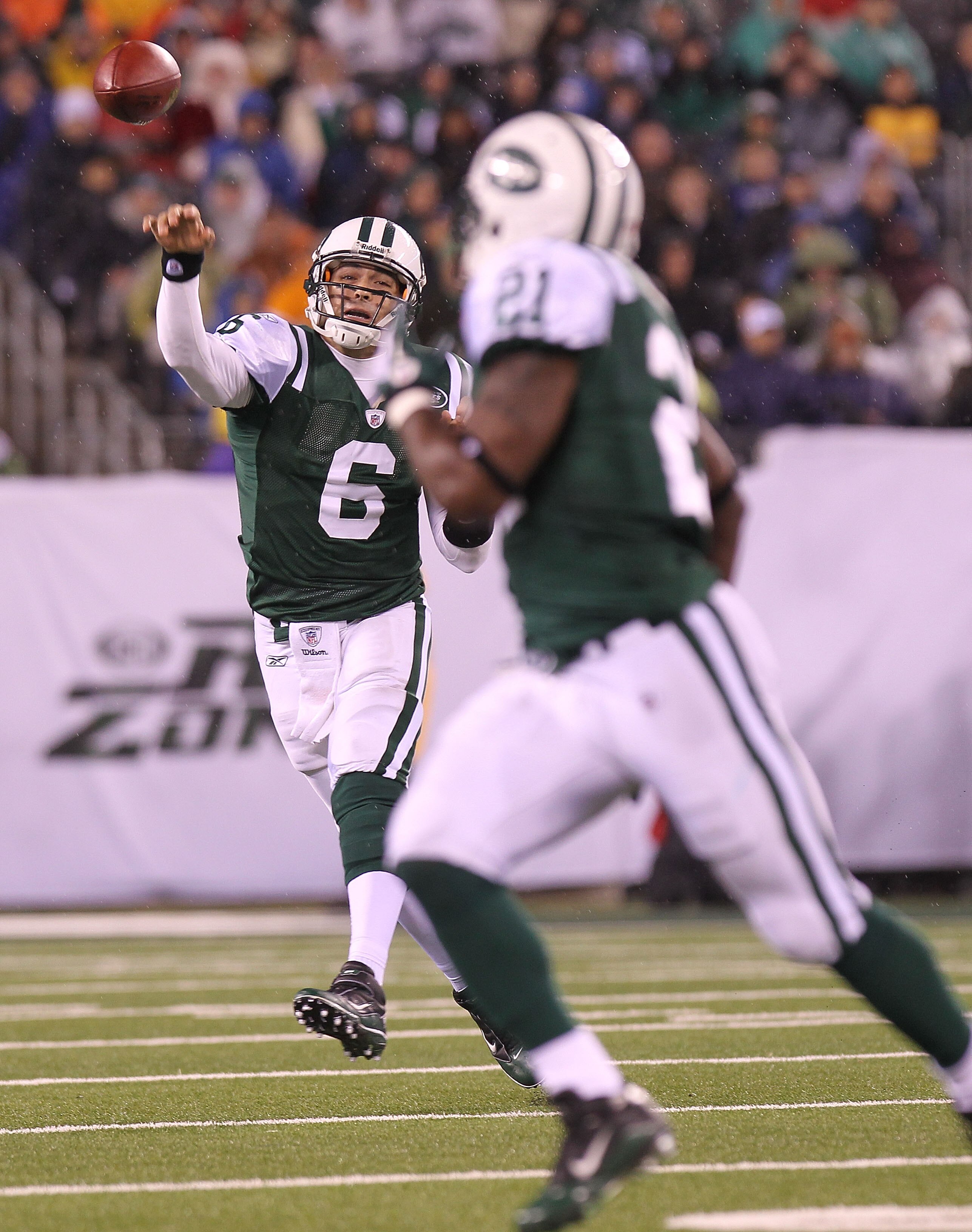 EAST RUTHERFORD, NJ - DECEMBER 12:  Mark Sanchez #6 of the New York Jets against the Miami Dolphins at New Meadowlands Stadium on December 12, 2010 in East Rutherford, New Jersey.  (Photo by Nick Laham/Getty Images)