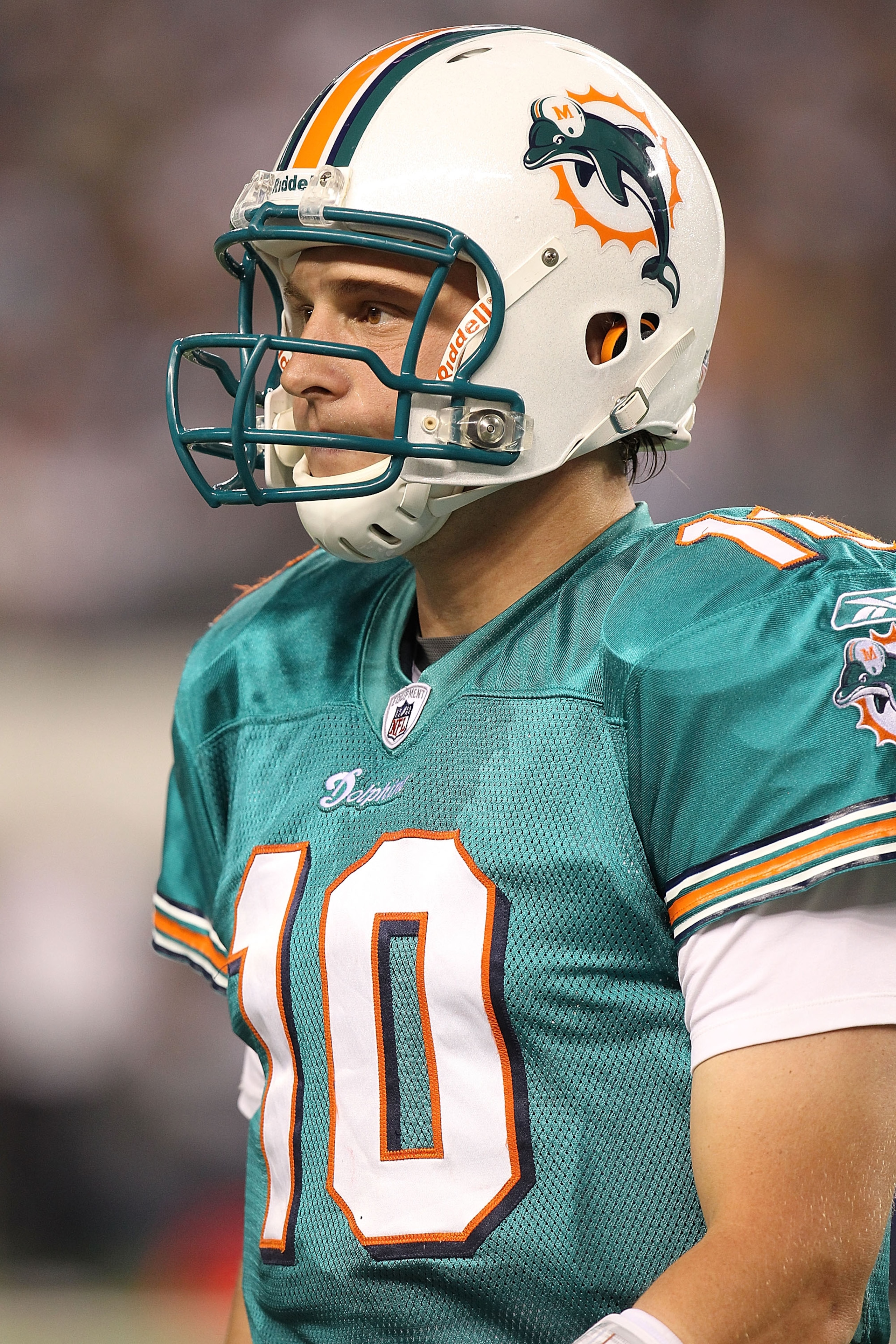 ARLINGTON, TX - SEPTEMBER 02:  Quarterback Chad  Pennington #10 of the Miami Dolphins walks off the field against the Dallas Cowboys during a preseason game at Cowboys Stadium on September 2, 2010 in Arlington, Texas.  (Photo by Ronald Martinez/Getty Imag