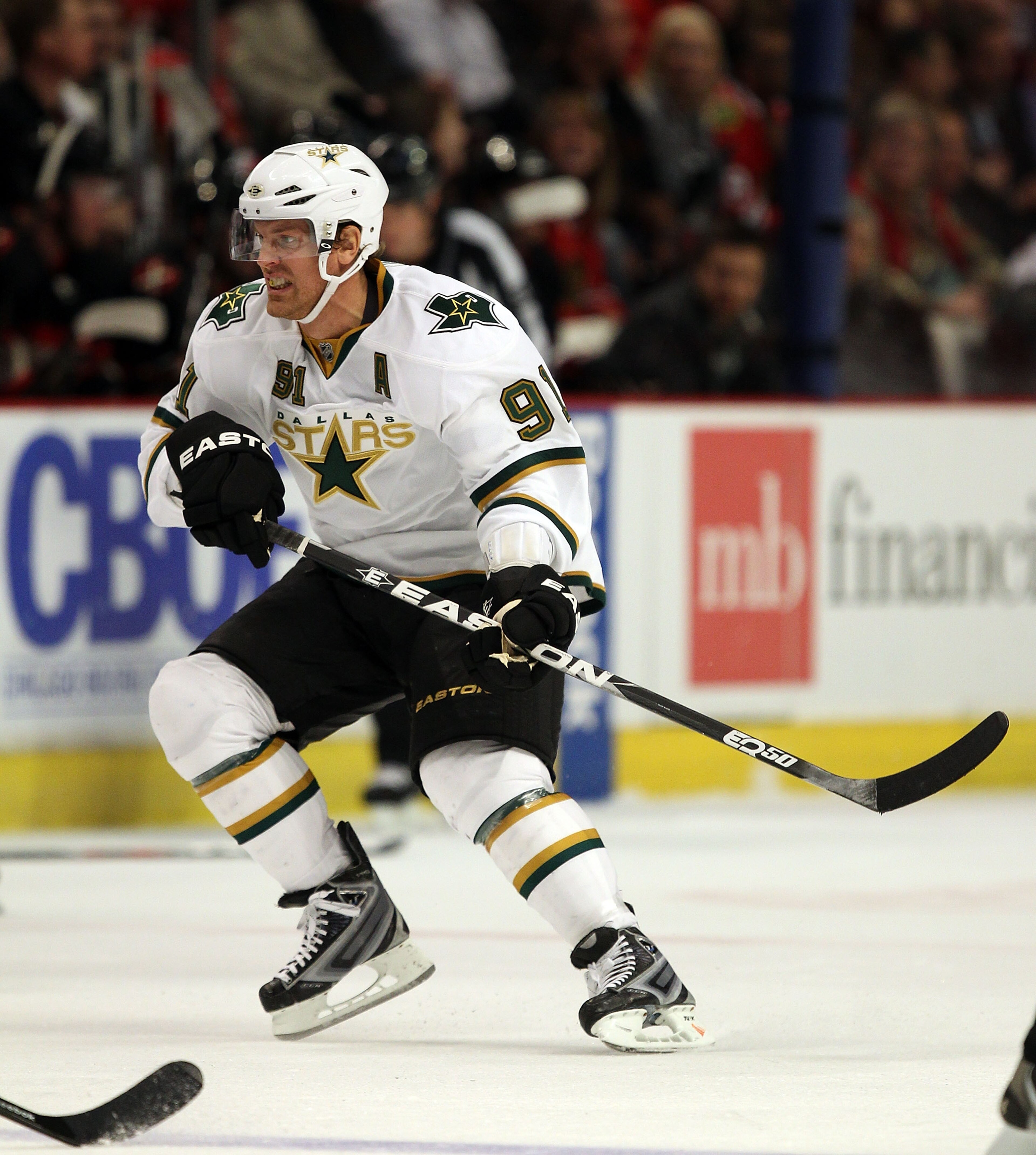 CHICAGO, IL - DECEMBER 08: Brad Richards #91 of the Dallas Stars skates against the Chicago Blackhawks at the United Center on December 8, 2010 in Chicago, Illinois. The Blackhawks defeated the Stars 5-3. (Photo by Jonathan Daniel/Getty Images) CHICAGO, IL - DECEMBER 08: Brad Richards #91 of the Dallas Stars skates against the Chicago Blackhawks at the United Center on December 8, 2010 in Chicago, Illinois. The Blackhawks defeated the Stars 5-3. (Photo by Jonathan Daniel/Getty Images)