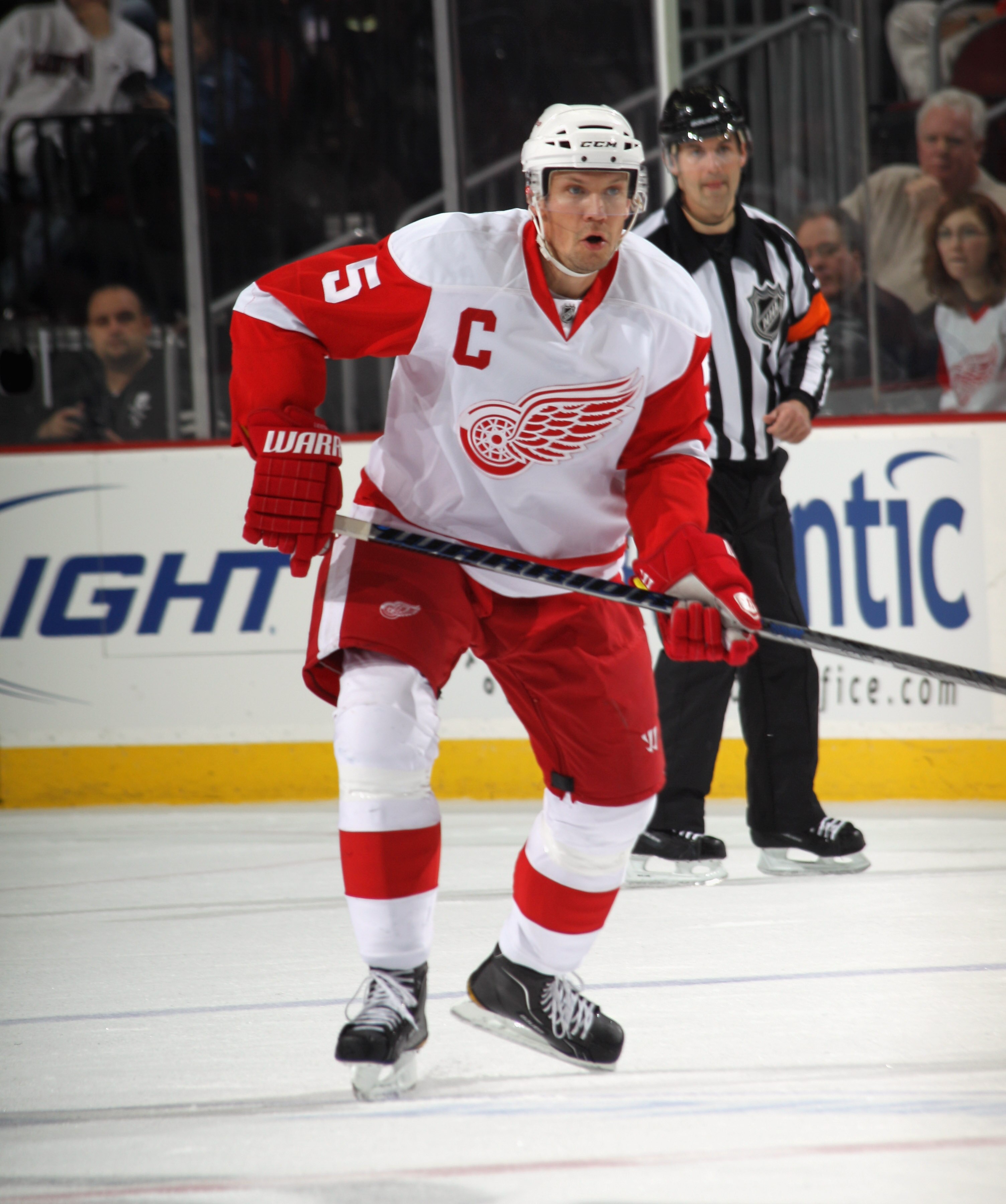NEWARK, NJ - DECEMBER 11:  Nicklas Lidstrom #5 of the Detroit Red Wings skates against the New Jersey Devils at the Prudential Center on December 11, 2010 in Newark, New Jersey. The Red Wings defeated the the Devils 4-1.  (Photo by Bruce Bennett/Getty Ima