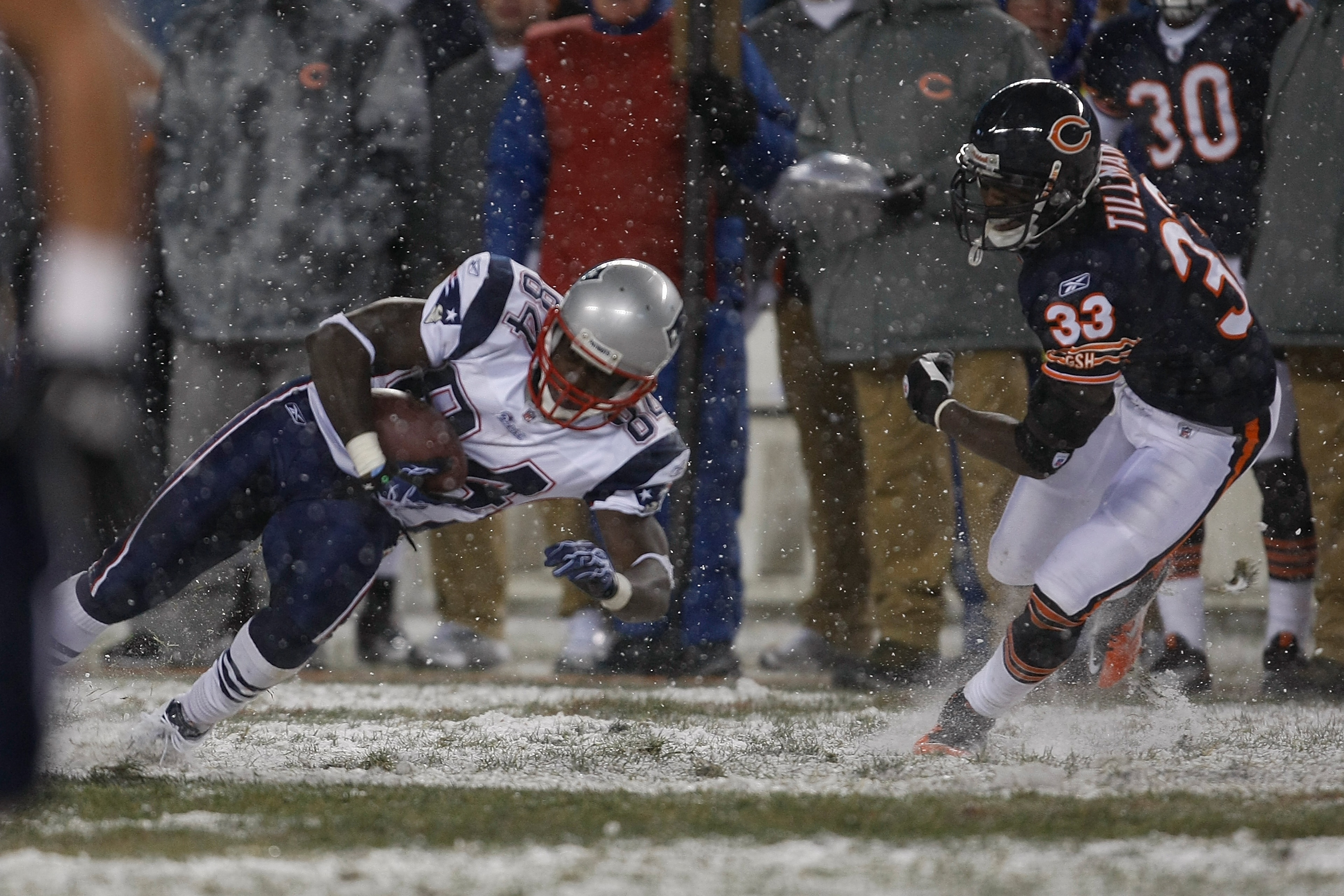 CHICAGO, IL - DECEMBER 12: Deion Branch #84 of the New England Patriots runs against the Chicago Bears at Soldier Field on December 12, 2010 in Chicago, Illinois. The Patriots defeated the Bears 36-7. (Photo by Scott Boehm/Getty Images) CHICAGO, IL - DECEMBER 12: Deion Branch #84 of the New England Patriots runs against the Chicago Bears at Soldier Field on December 12, 2010 in Chicago, Illinois. The Patriots defeated the Bears 36-7. (Photo by Scott Boehm/Getty Images)