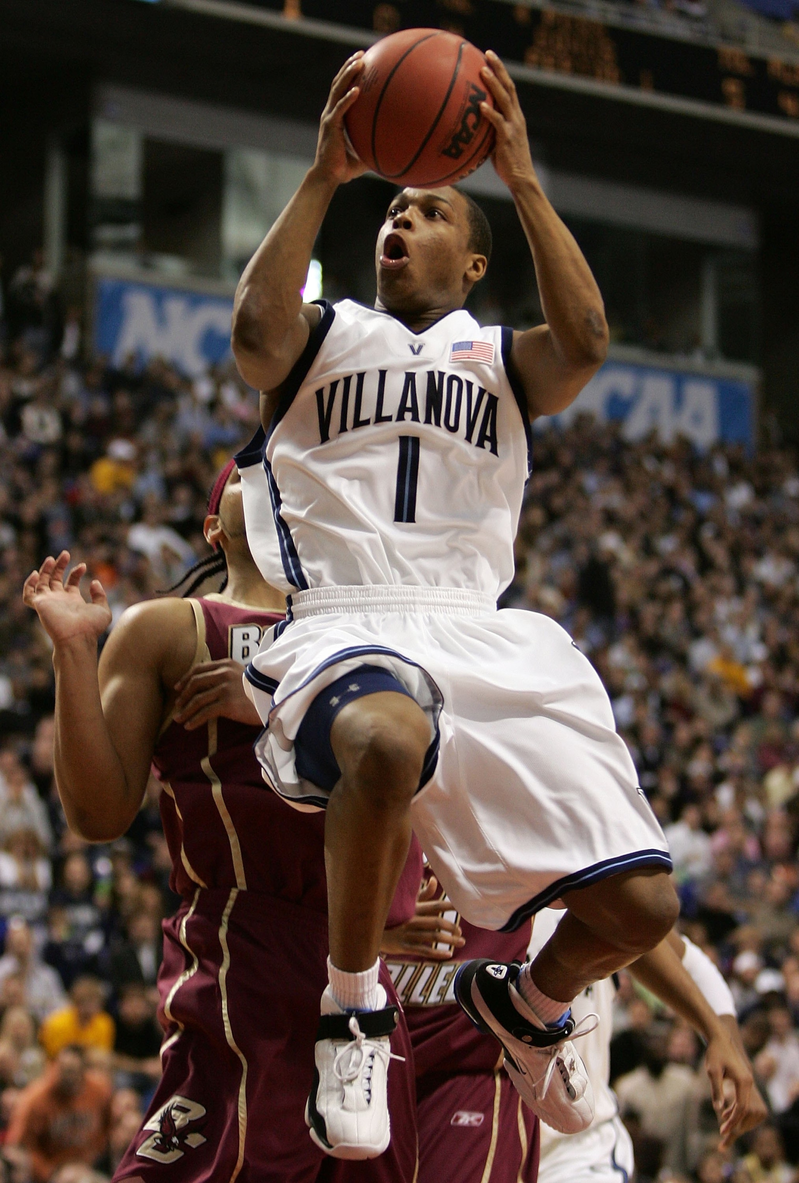 MINNEAPOLIS, MN - MARCH 24:  Kyle Lowry #1 of the Villanova Wildcats drives for a shot attempt against Jared Dudley #3 of the Boston College Eagles during their Minneapolis Regional Semifinal of the 2006 NCAA Divison I Men's Basketball Tournament March 24