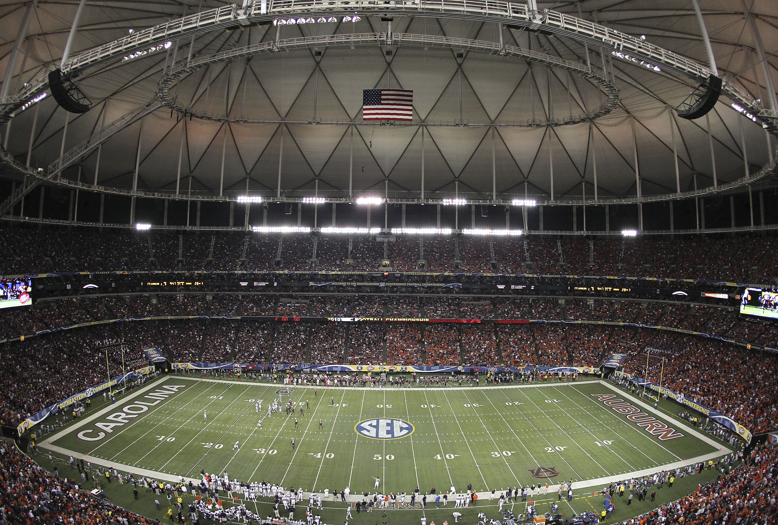ATLANTA - DECEMBER 4:  General view of Georgia Dome during the 2010 SEC Championship between the Auburn Tigers and South Carolina Gamecocks on December 4, 2010 in Atlanta, Georgia. (Photo by Mike Zarrilli/Getty Images)