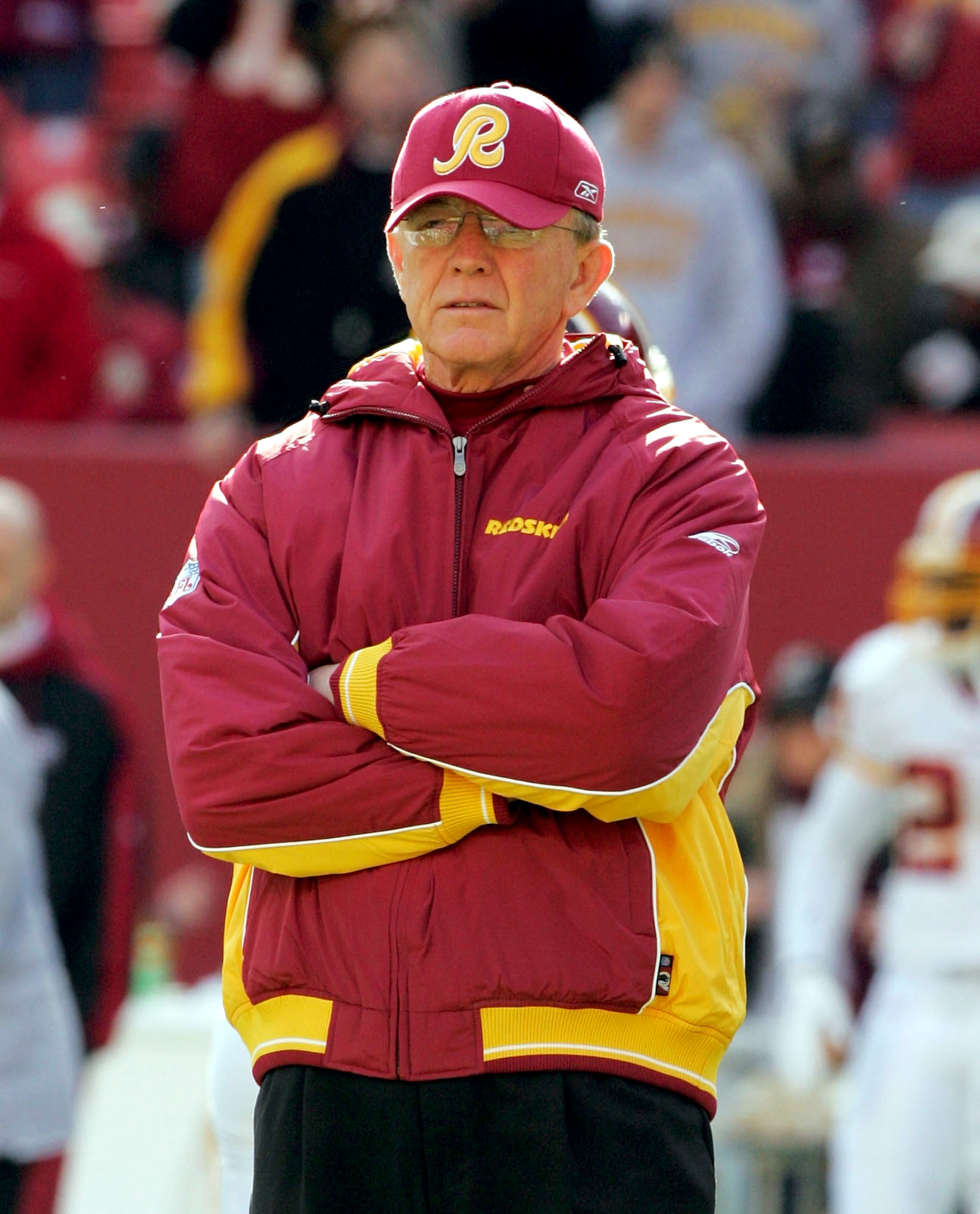 LANDOVER, MD - DECEMBER 24: Head coach Joe Gibbs of the Washington Redskins stands on the field before the game against the New York Giants on December 24, 2005 at Fed Ex Field in Landover, Maryland. (Photo by Jim McIsaac/Getty Images)