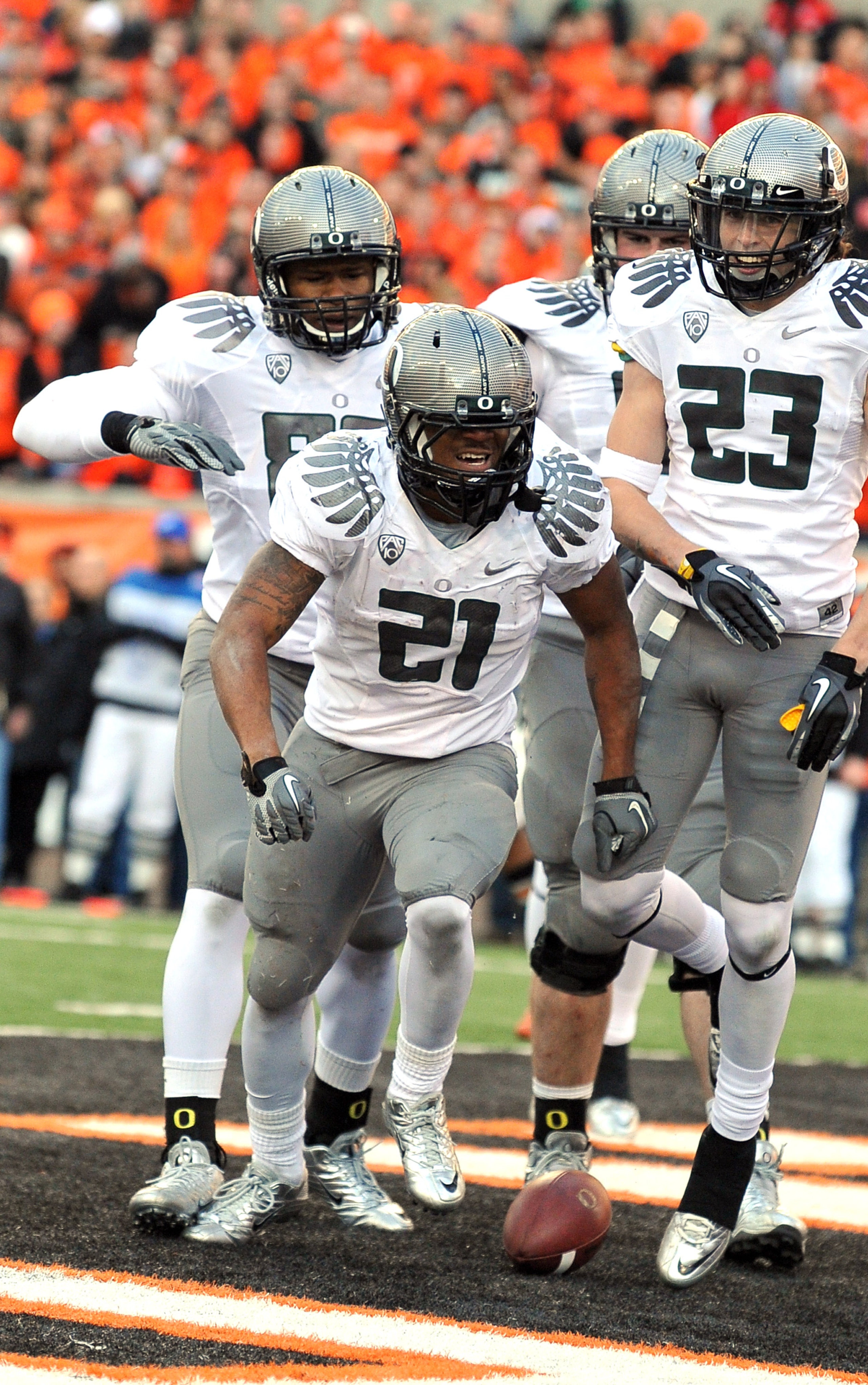 CORVALLIS, OR - DECEMBER 4: LaMichael James #21 of the Oregon Ducks celebrates a touchdown in the fourth quarter of the game at Reser Stadium on December 4, 2010 in Corvallis, Oregon. The Ducks beat the Beavers 37-20 to likely go on the BCS Championship g