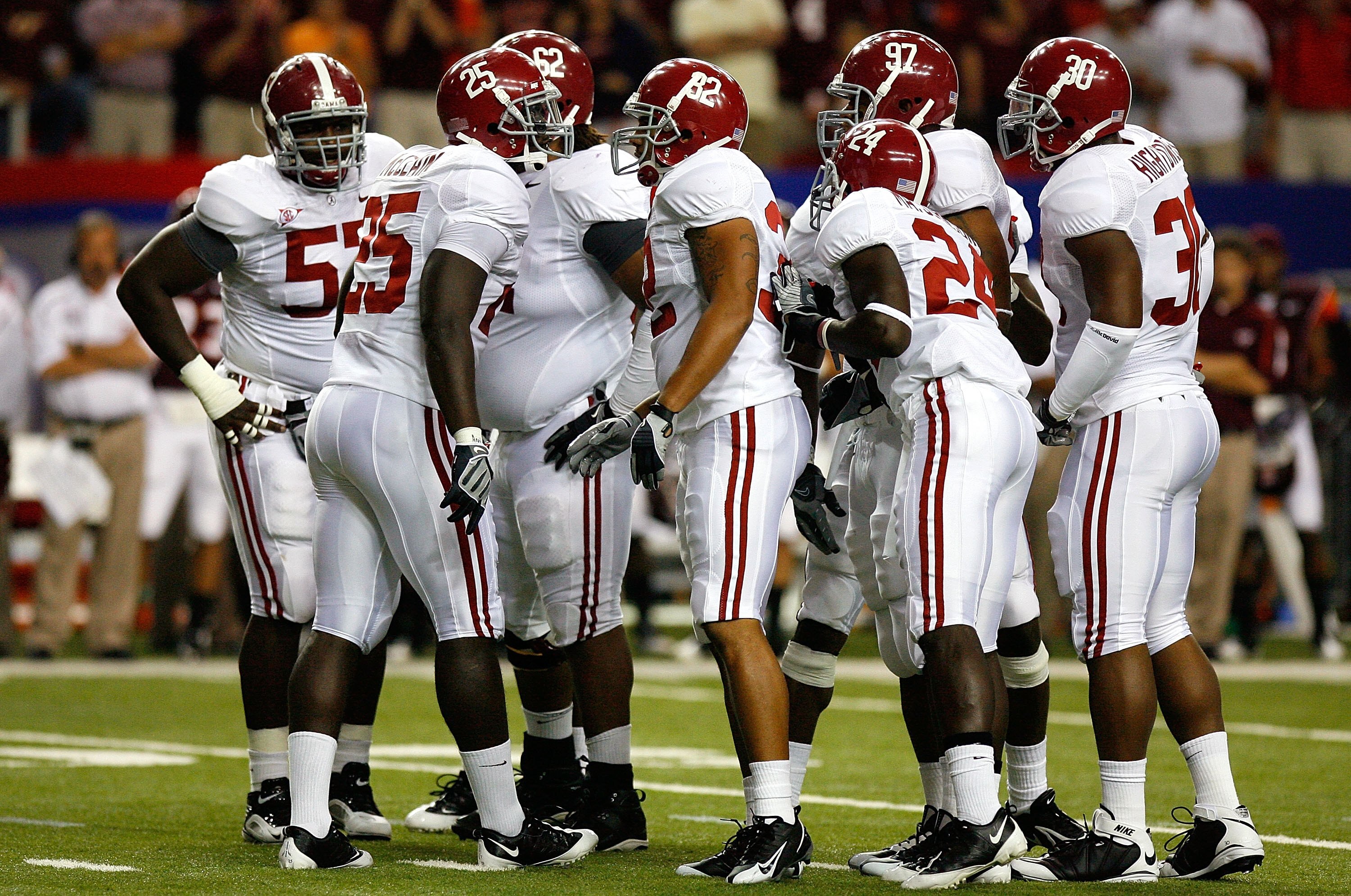 ATLANTA - SEPTEMBER 05:  The Alabama Crimson Tide defense against the Virginia Tech Hokies during the Chick-fil-A Kickoff Game at Georgia Dome on September 5, 2009 in Atlanta, Georgia.  (Photo by Kevin C. Cox/Getty Images)