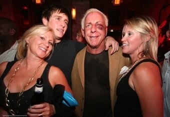 Snap the picture hot-rod, I gotta...WOOOOOOO!
