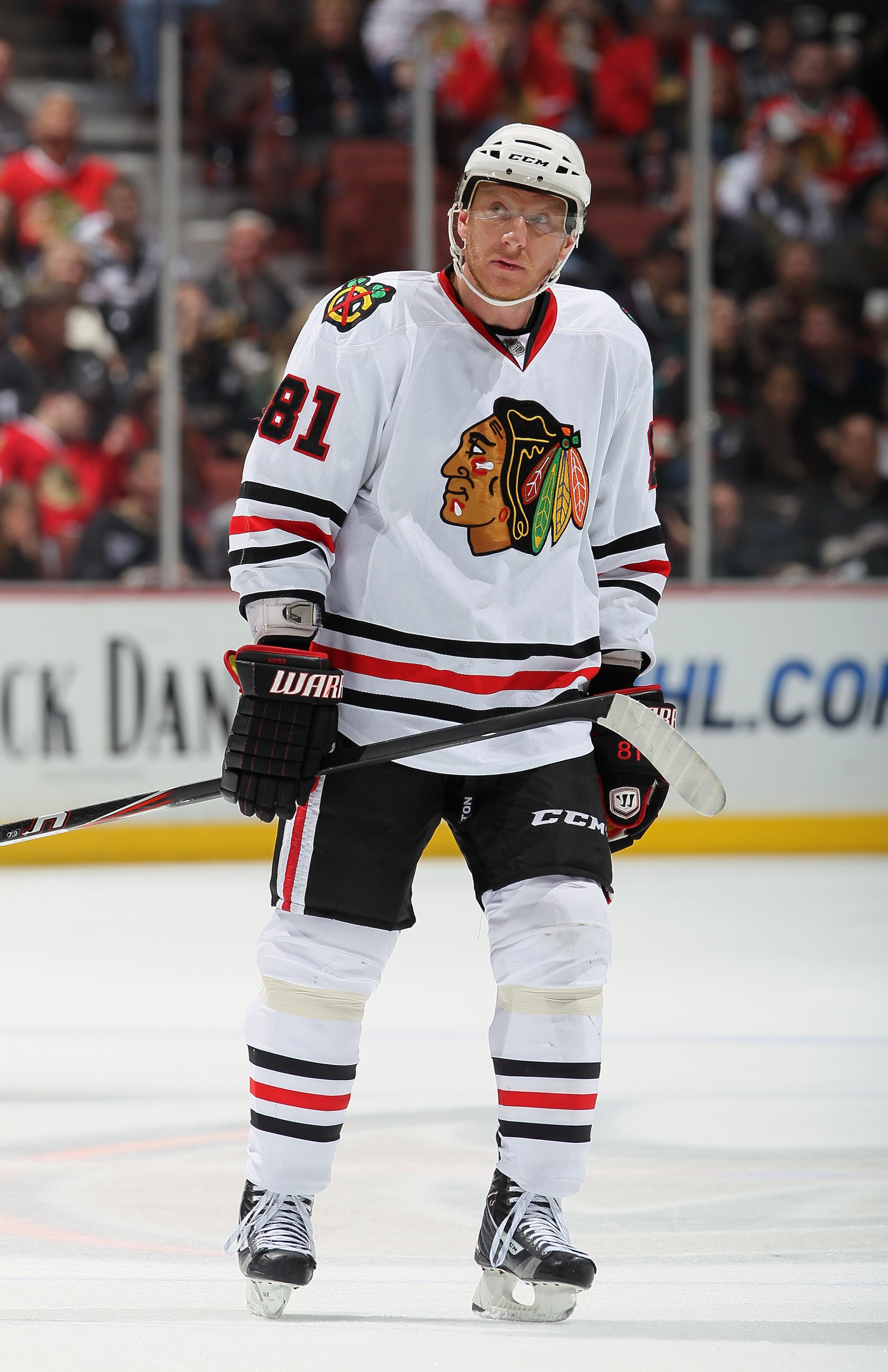 ANAHEIM, CA - NOVEMBER 26:  Marian Hossa #81 of the Chicago Blackhawks looks on against the Anaheim Ducks at the Honda Center on November 26, 2010 in Anaheim, California.  (Photo by Jeff Gross/Getty Images)