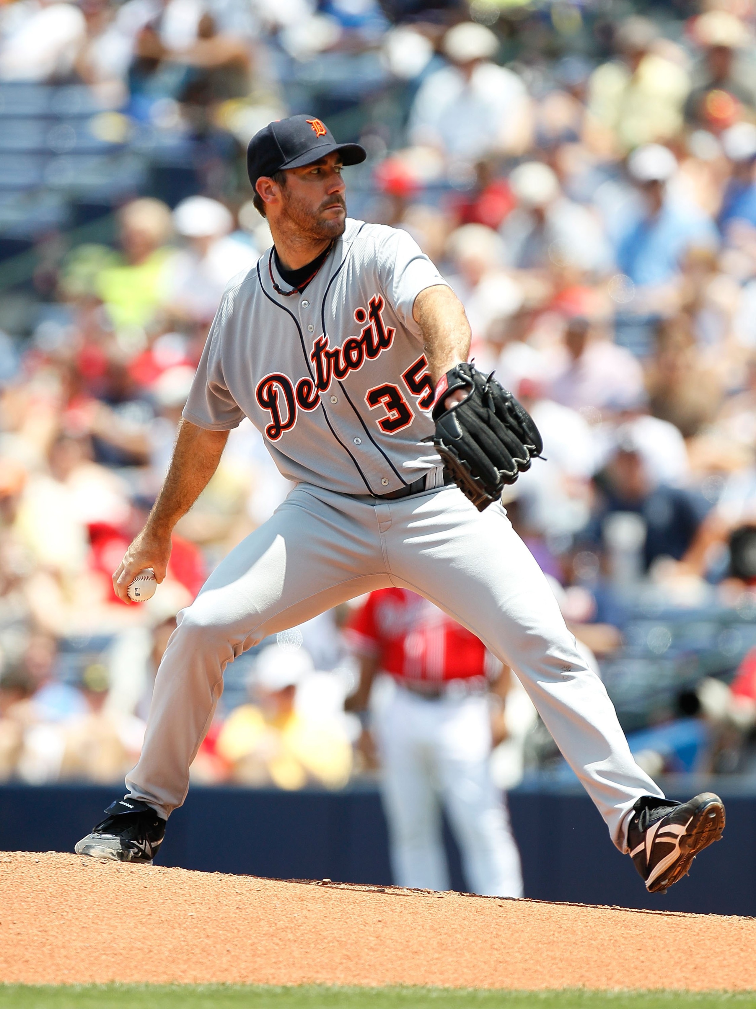 ATLANTA - JUNE 27:  Justin Verlander #35 of the Detroit Tigers against the Atlanta Braves at Turner Field on June 27, 2010 in Atlanta, Georgia.  (Photo by Kevin C. Cox/Getty Images)