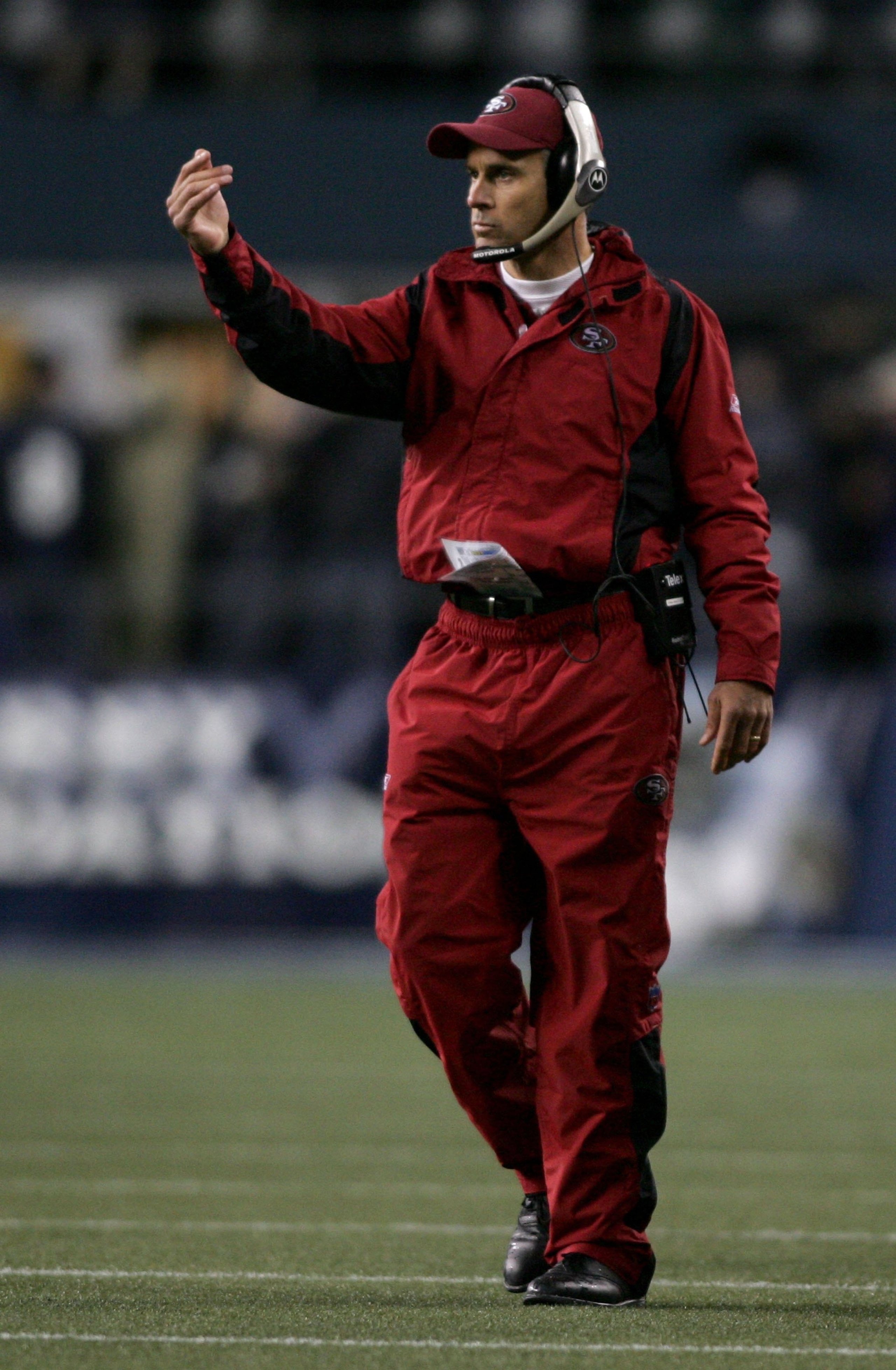 SEATTLE, WA - DECEMBER 14:  Head Coach Mike Nolan of the San Francisco 49ers gestures during a game against the Seattle Seahawks defense on December 14, 2006 at Qwest Field in Seattle, Washington.  (Photo by Jonathan Ferrey/Getty Images)