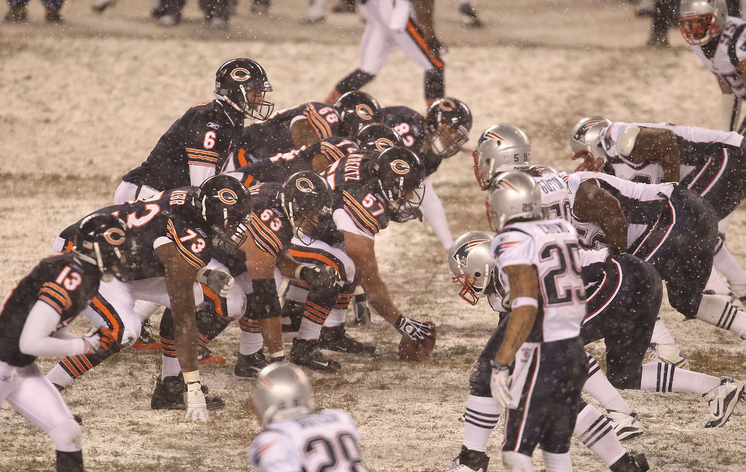 CHICAGO, IL - DECEMBER 12: Jay Cutler #6 of the Chicago Bears calls the signals at the line of scrimmage against the New England Patriots at Soldier Field on December 12, 2010 in Chicago, Illinois. The Patriots defeated the Bears 36-7. (Photo by Jonathan