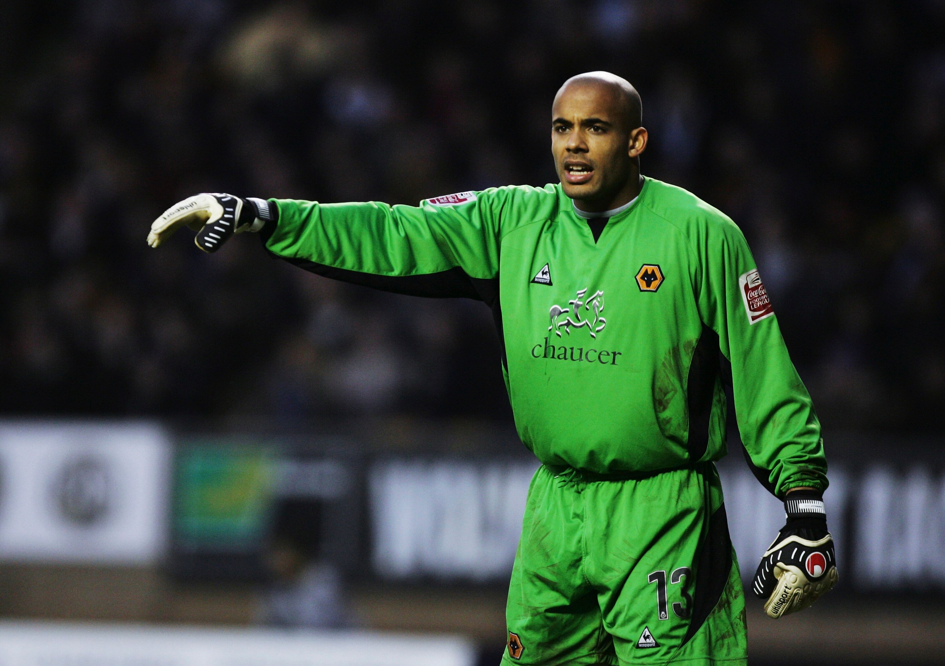 WOLVERHAMPTON, ENGLAND - JANUARY 15:  Matt Murray of Wolverhampton Wanderers organises his defence during the Coca-Cola Championship match between Wolverhampton Wanderers and West Ham United at Molineux Stadium on January 15, 2005 in Wolverhampton, Englan