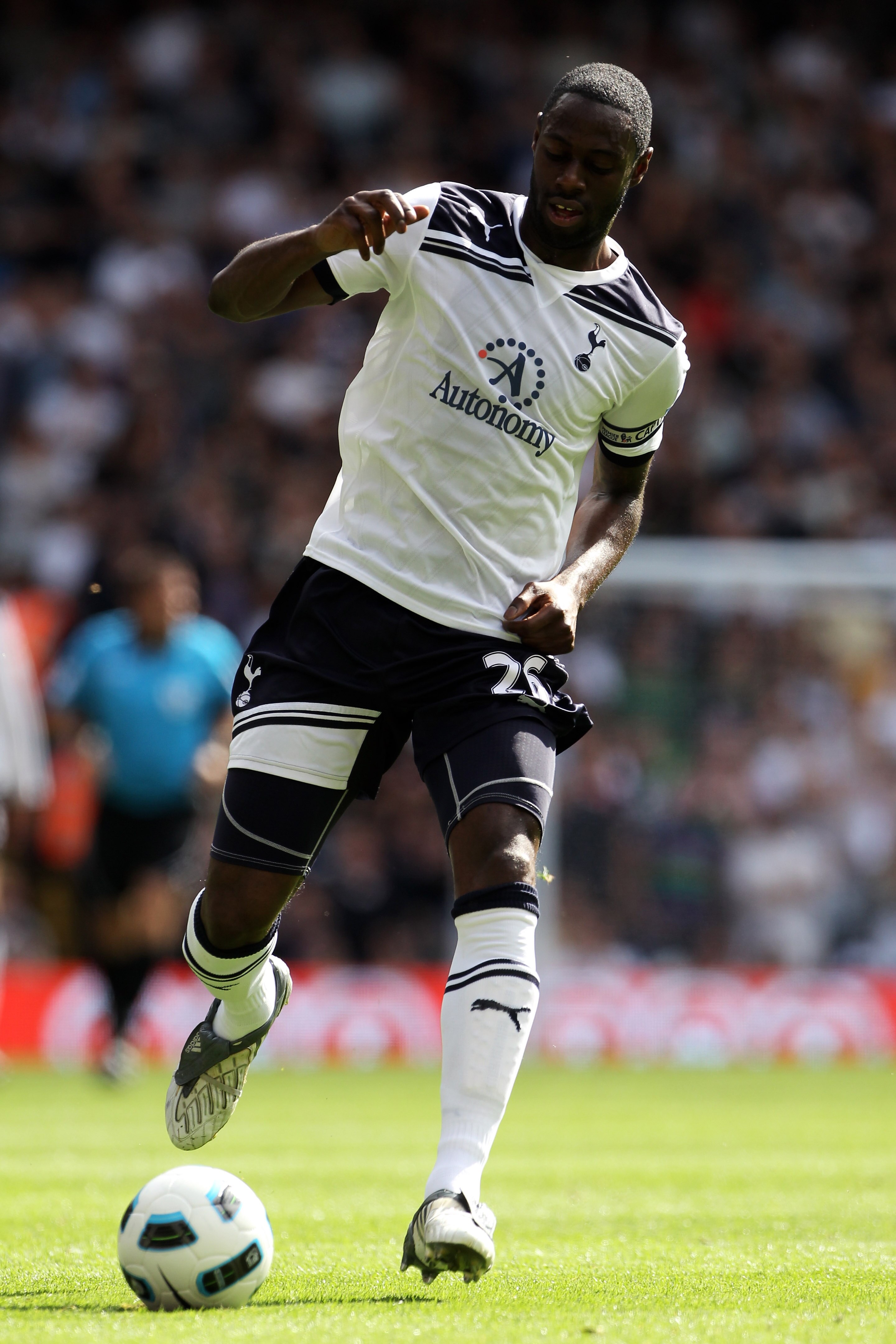 LONDON, ENGLAND - AUGUST 28:   Ledley King of Tottenham in action during the Barclays Premier League match between Tottenham Hotspur and Wigan Athletic at White Hart Lane on August 28, 2010 in London, England.  (Photo by Phil Cole/Getty Images)