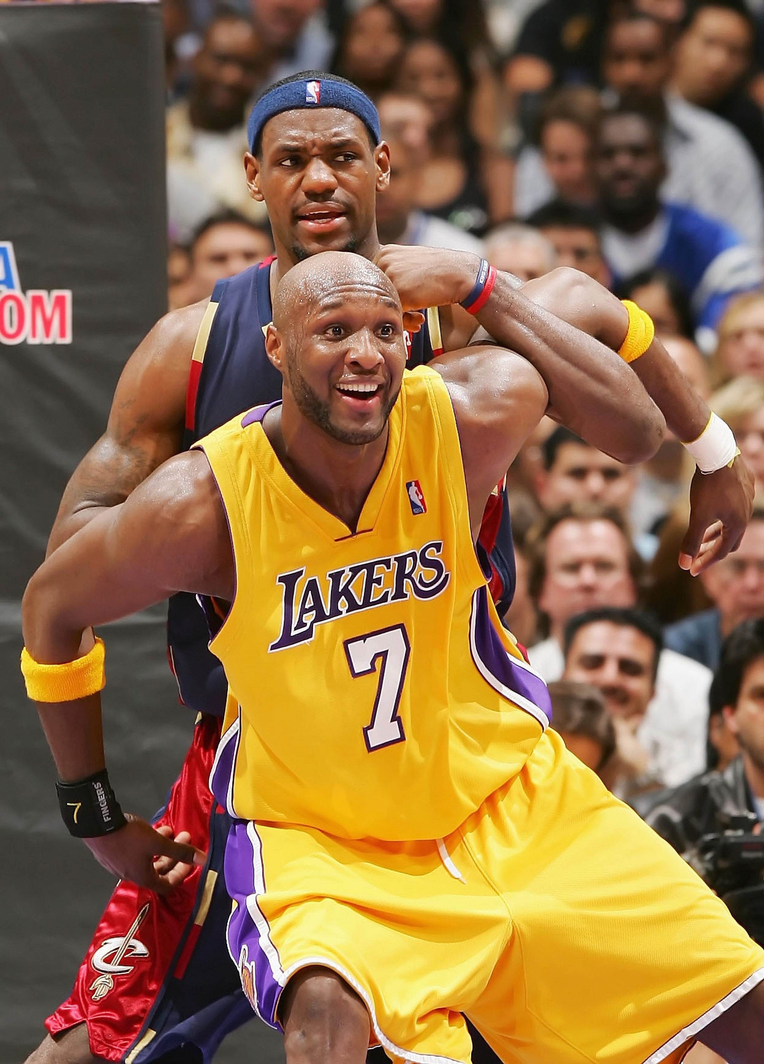 LOS ANGELES - JANUARY 12:  Lamar Odom #7 of the Los Angeles Lakers battles for position against LeBron James #23 of the Cleveland Cavaliers on January 12, 2006 at Staples Center in Los Angeles, California. The Lakers defeated the Cavs 99-98.  NOTE TO USER
