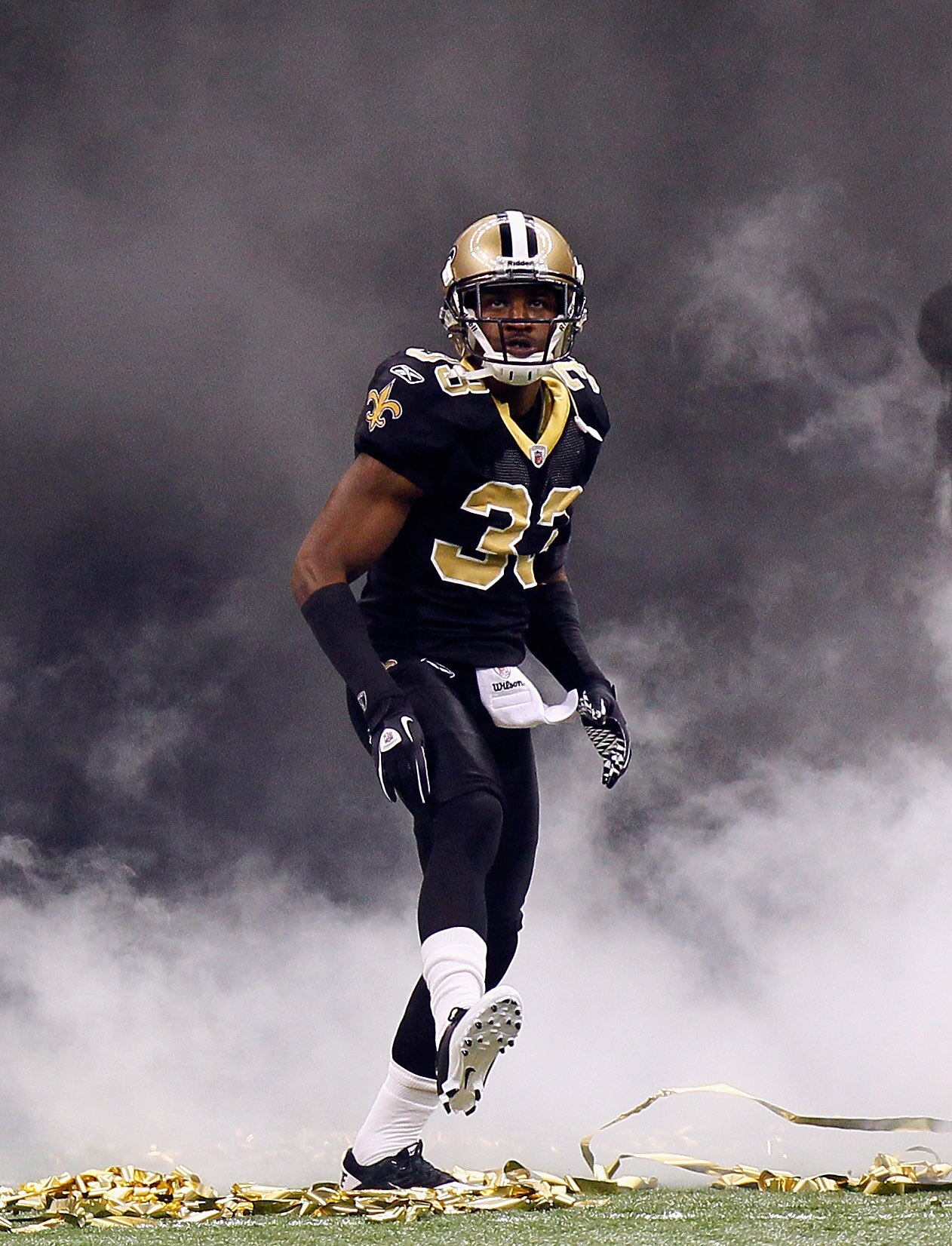 NEW ORLEANS - NOVEMBER 21:  Jabari Greer #33 of the New Orleans Saints against the Seattle Seahawks at Louisiana Superdome on November 21, 2010 in New Orleans, Louisiana.  (Photo by Kevin C. Cox/Getty Images)