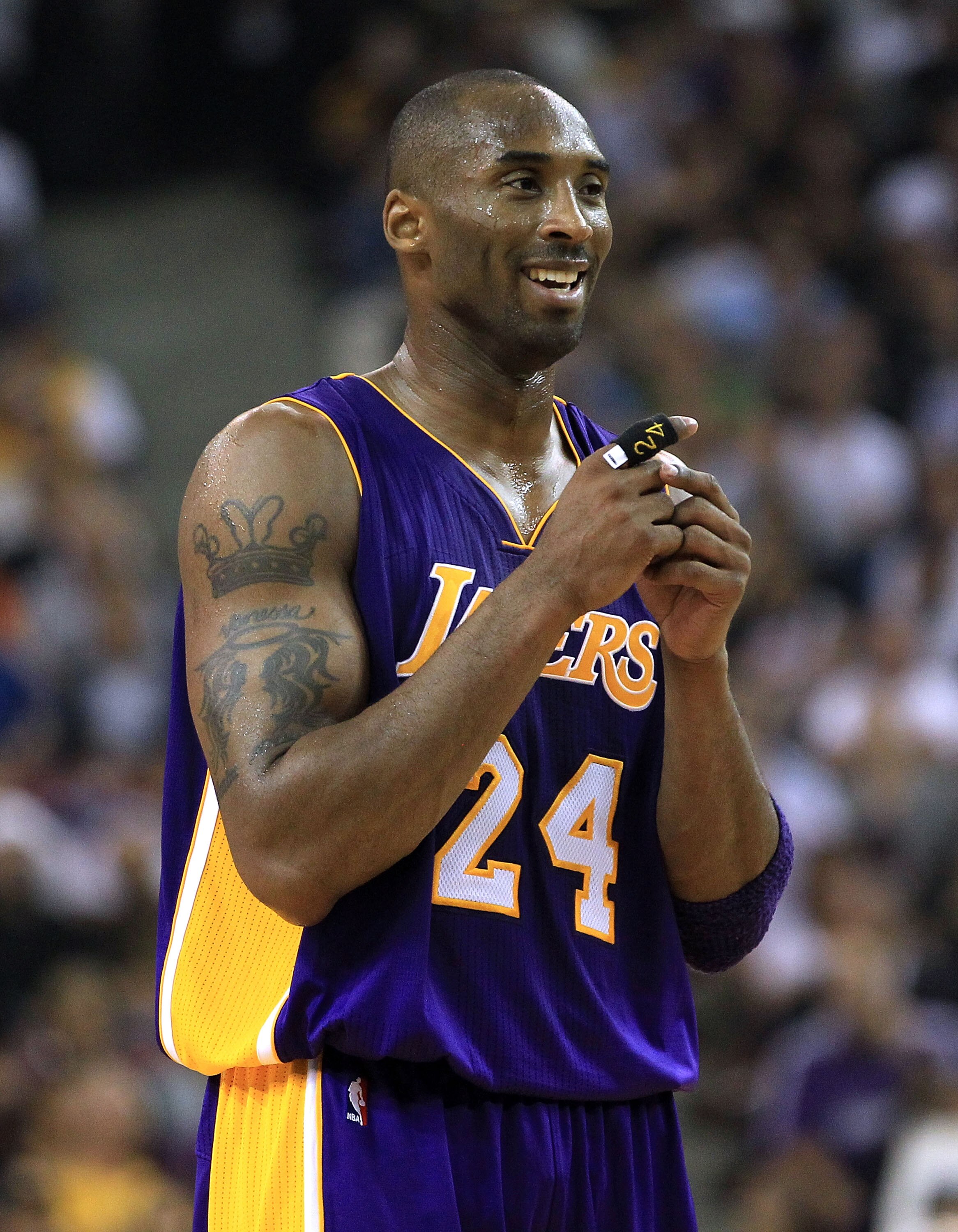 SACRAMENTO, CA - NOVEMBER 03:  Kobe Bryant #24 of the Los Angeles Lakers in action against the Sacramento Kings at ARCO Arena on November 3, 2010 in Sacramento, California.  NOTE TO USER: User expressly acknowledges and agrees that, by downloading and or