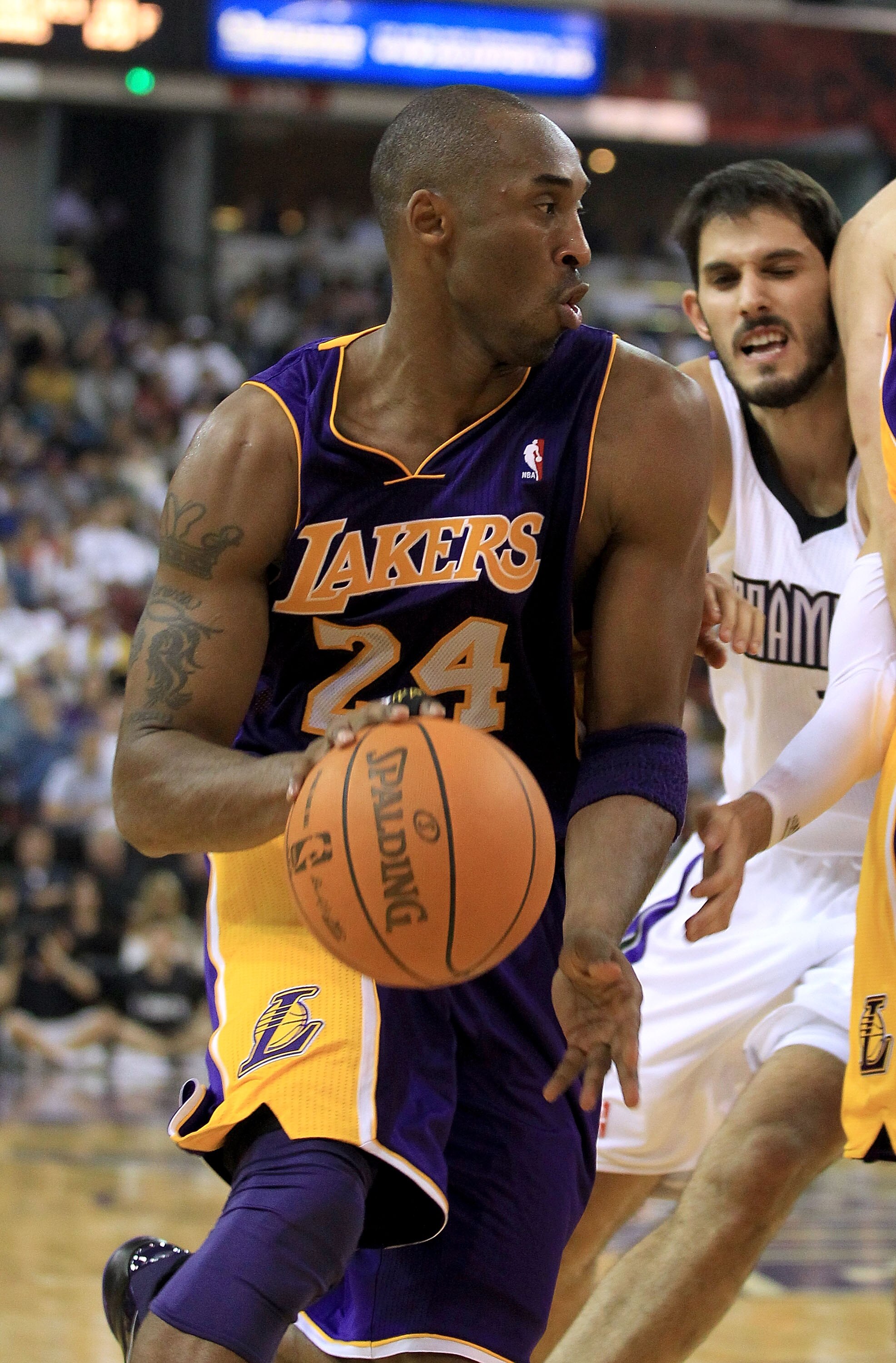 SACRAMENTO, CA - NOVEMBER 03:  Kobe Bryant #24 of the Los Angeles Lakers in action against the Sacramento Kings at ARCO Arena on November 3, 2010 in Sacramento, California.  NOTE TO USER: User expressly acknowledges and agrees that, by downloading and or