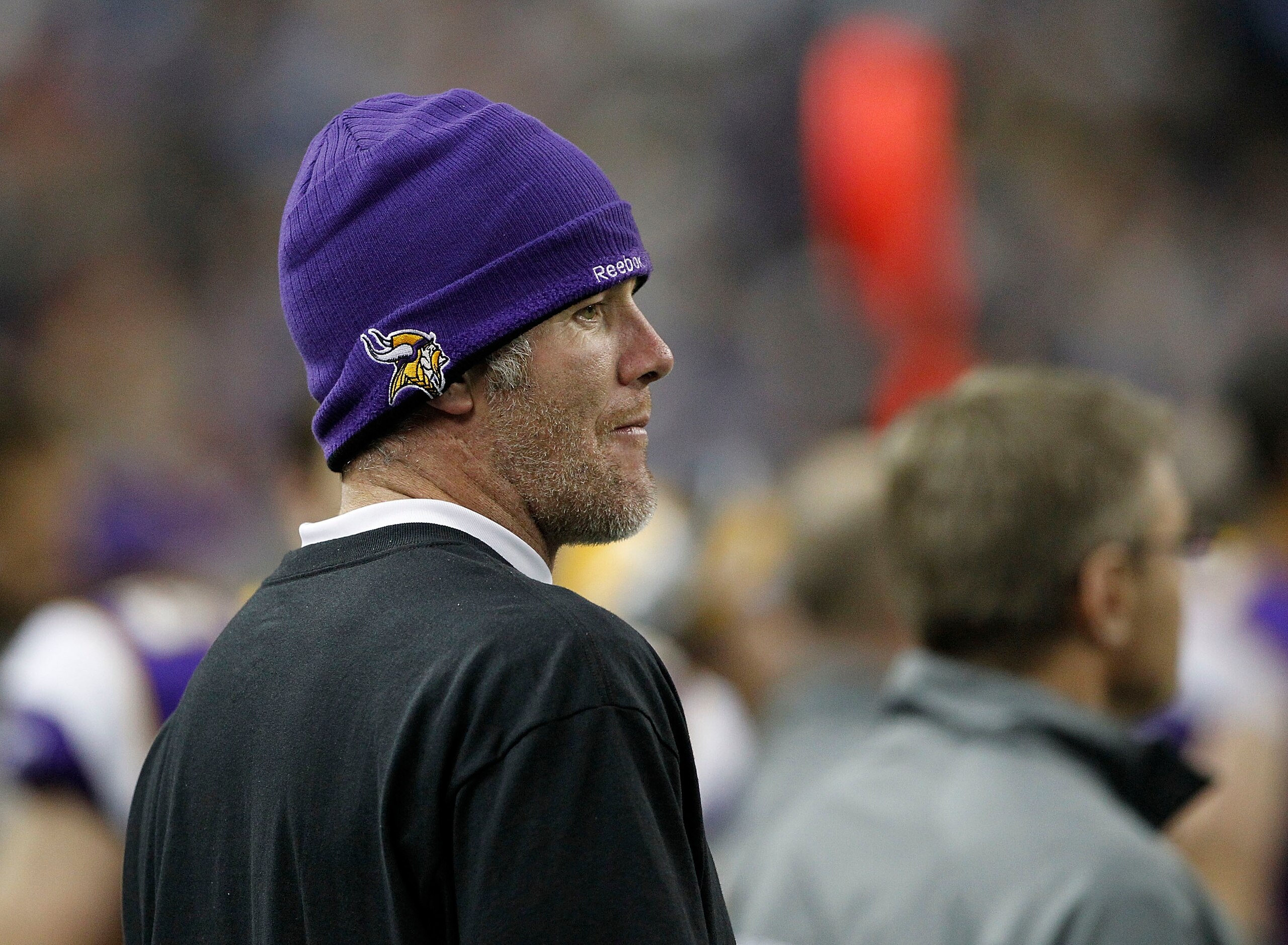 Quarterback Brett Favre #4 of the Minnesota Vikings watches the action during the game against the New York Giants at Ford Field on December 13, 2010 in Detroit, Michigan. The Giants defeated the Vikings 21-3. (Photo by Leon Halip/Getty Images) Quarterback Brett Favre #4 of the Minnesota Vikings watches the action during the game against the New York Giants at Ford Field on December 13, 2010 in Detroit, Michigan. The Giants defeated the Vikings 21-3. (Photo by Leon Halip/Getty Images)