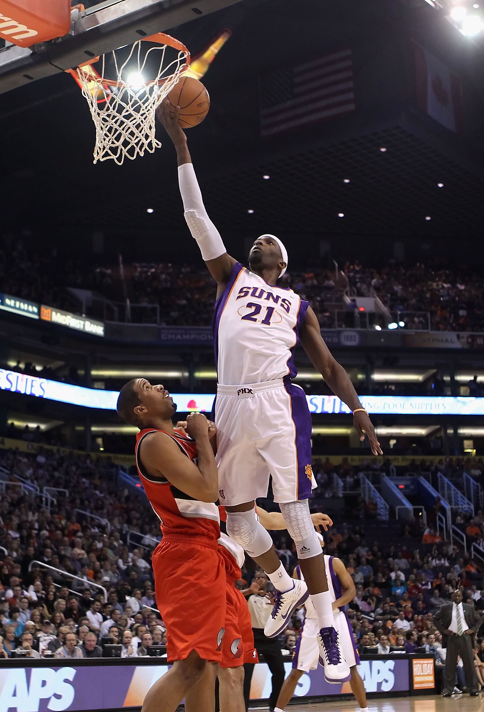 PHOENIX - DECEMBER 10:  Hakim Warrick #21 of the Phoenix Suns puts up a shot during the NBA game against the Portland Trail Blazers at US Airways Center on December 10, 2010 in Phoenix, Arizona. The Trail Blazers defeated the Suns 101-94.  NOTE TO USER: U