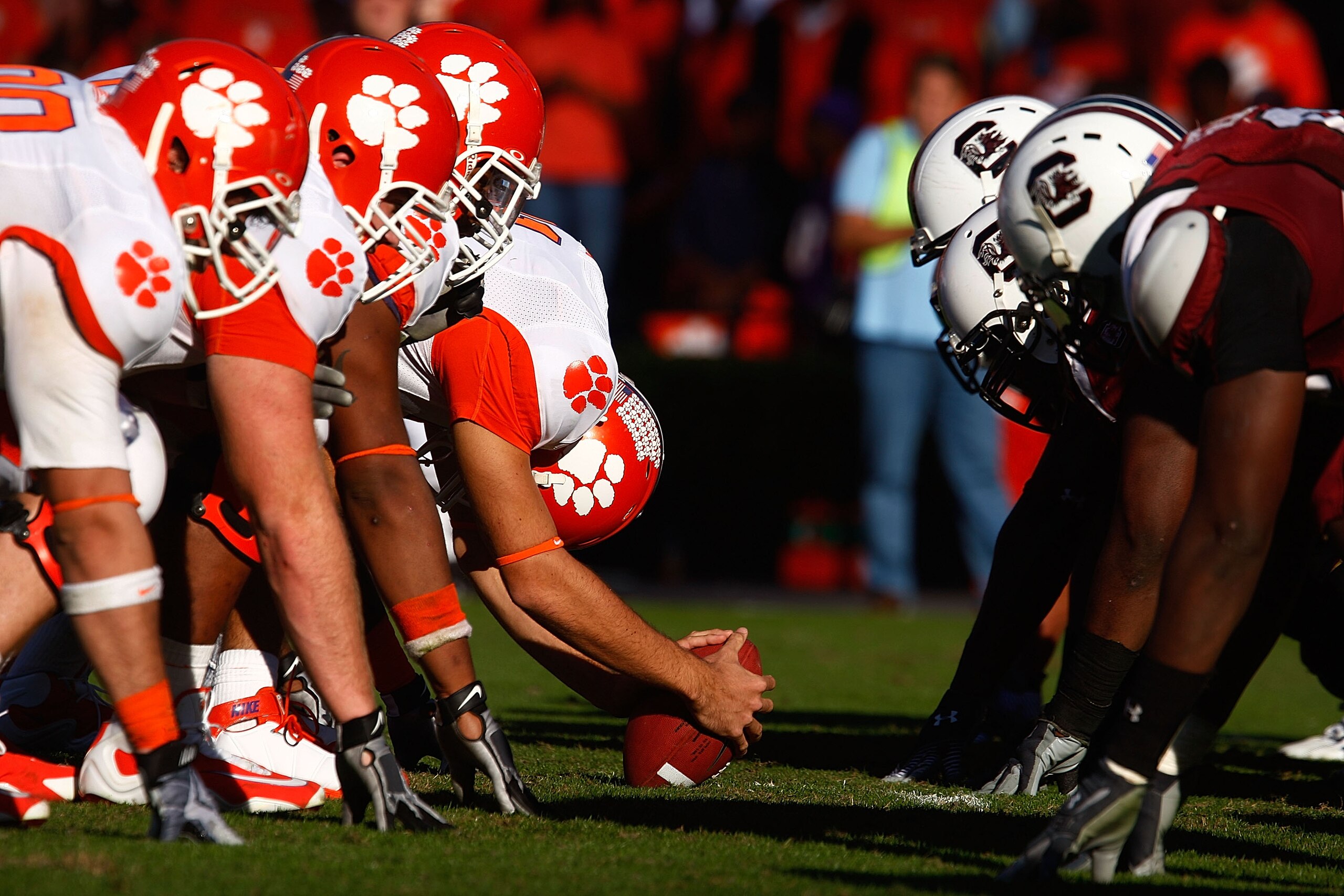 COLUMBIA, SC - NOVEMBER 28: The Clemson Tigers line up for a play late in the second half during the game against the South Carolina Gamecocks at Williams-Brice Stadium on November 28, 2009 in Columbia, South Carolina. (Photo by Scott Halleran/Getty Ima COLUMBIA, SC - NOVEMBER 28: The Clemson Tigers line up for a play late in the second half during the game against the South Carolina Gamecocks at Williams-Brice Stadium on November 28, 2009 in Columbia, South Carolina. (Photo by Scott Halleran/Getty Ima