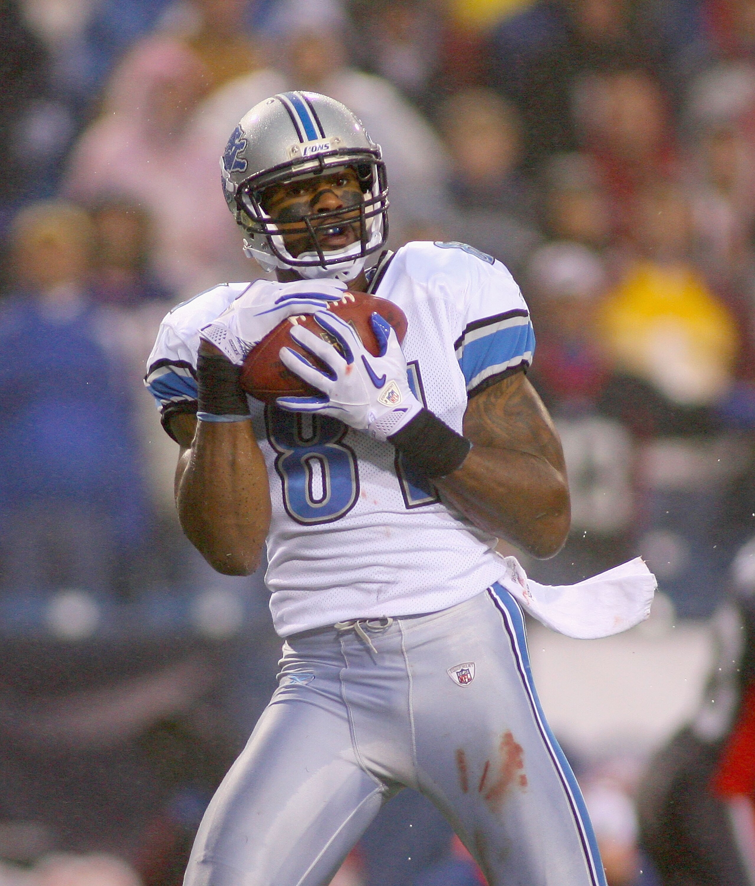 ORCHARD PARK, NY - NOVEMBER 14: Calvin Johnson #81 of the Detroit Lions catches a touchdown pass in the last minute of the game against the Buffalo Bills at Ralph Wilson Stadium on November 14, 2010 in Orchard Park, New York. The Bills won 14-12. (Photo ORCHARD PARK, NY - NOVEMBER 14: Calvin Johnson #81 of the Detroit Lions catches a touchdown pass in the last minute of the game against the Buffalo Bills at Ralph Wilson Stadium on November 14, 2010 in Orchard Park, New York. The Bills won 14-12. (Photo