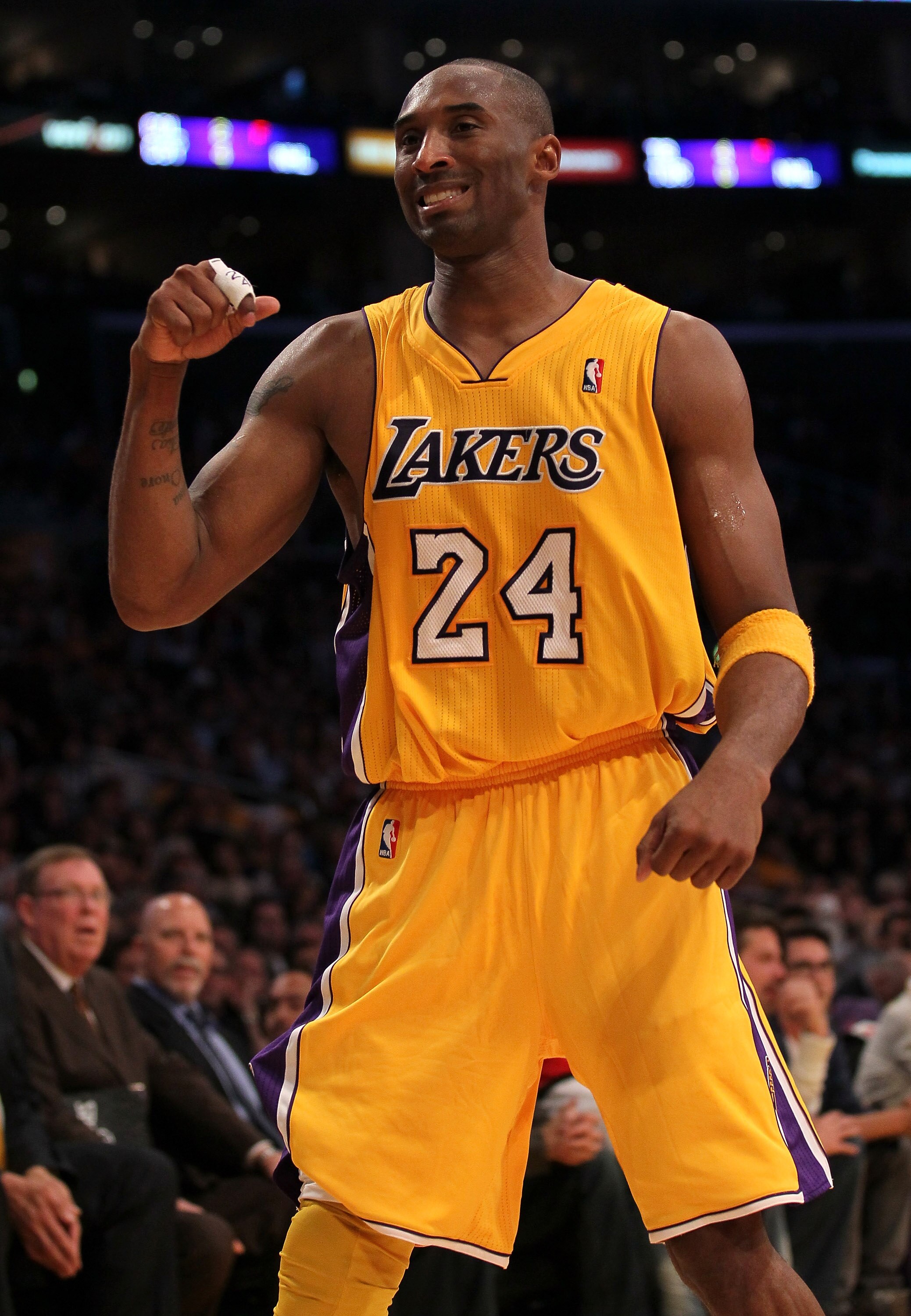 LOS ANGELES, CA - NOVEMBER 09:  Kobe Bryant #24 of the Los Angeles Lakers reacts in the game with the Minnesota Timberwolves at Staples Center on November 9, 2010 in Los Angeles, California.  The Lakers won 99-94.  NOTE TO USER: User expressly acknowledge