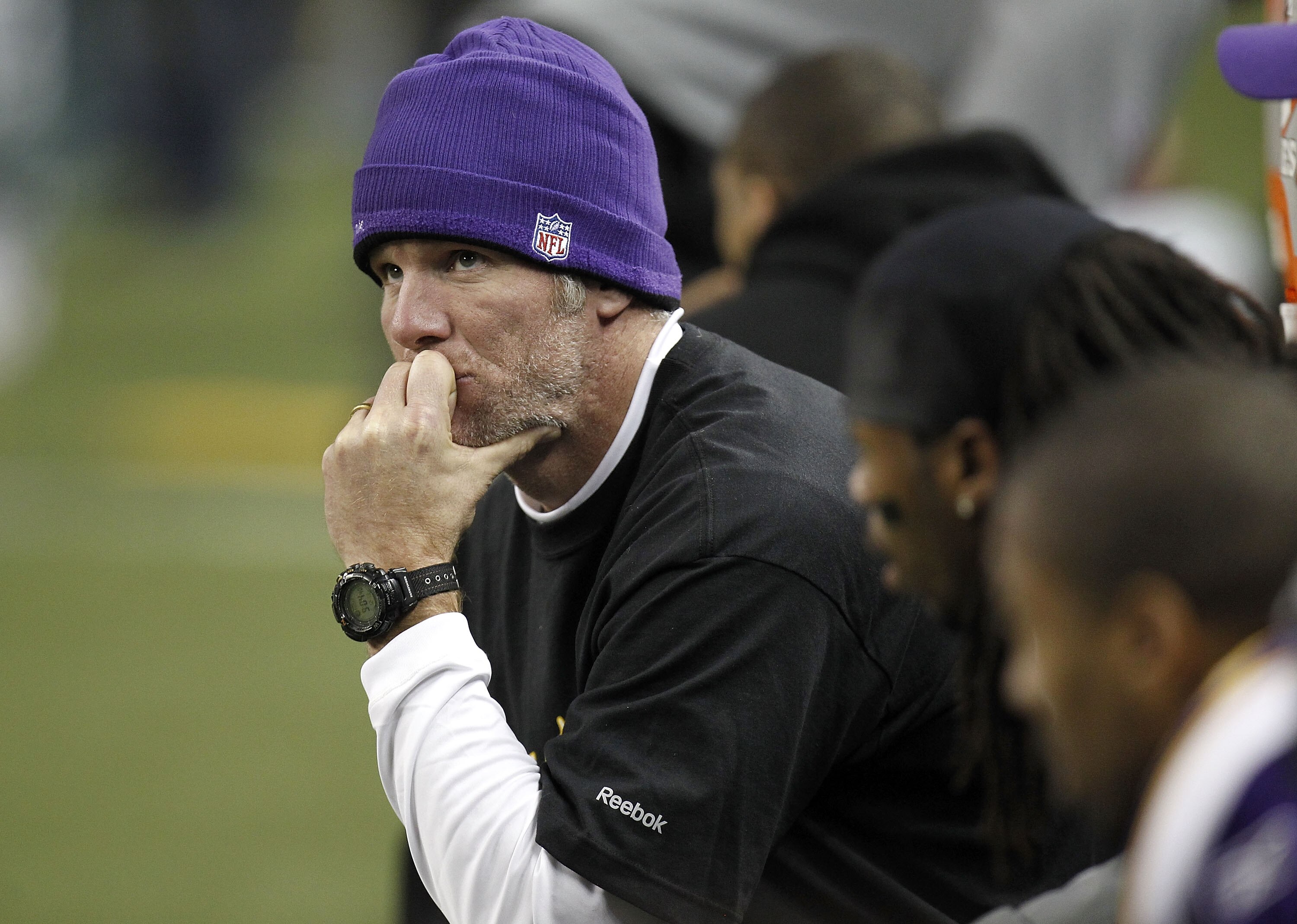 DETROIT, MI - DECEMBER 13:  Brett Favre #4 of the Minnesota Vikings looks on from the bench while playing the New York Giants at Ford Field on December 13, 2010 in Detroit, Michigan. New York won the game 21-3.  (Photo by Gregory Shamus/Getty Images)