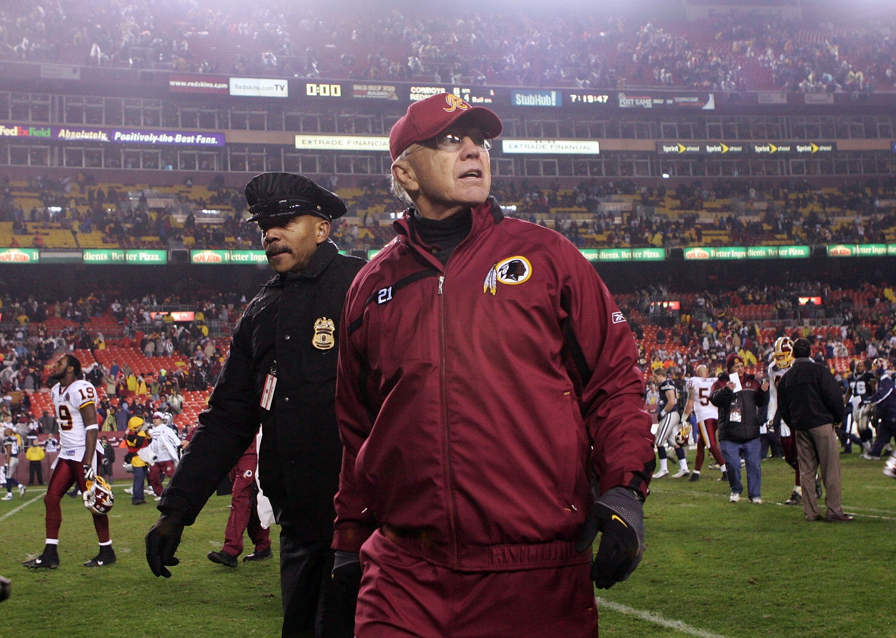 LANDOVER, MD - DECEMBER 30:  Washington Redskins head coach Joe Gibbs walks from the field after defeating the Dallas Cowboys on December 30, 2007 at FedEx Field in Landover, Maryland.  (Photo by Nick Laham/Getty Images)