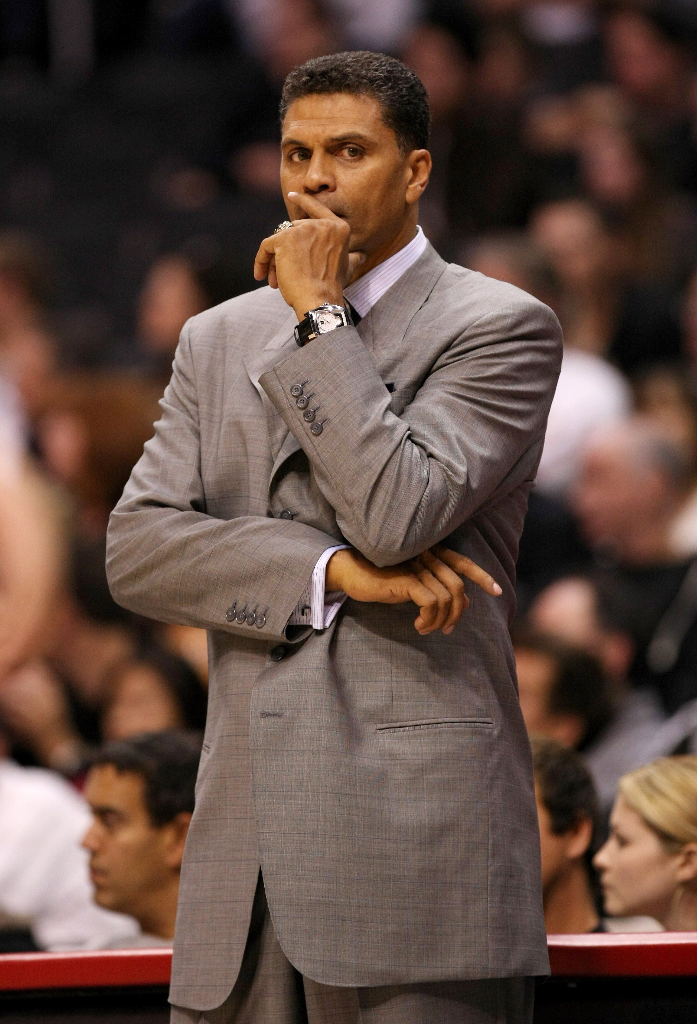 LOS ANGELES, CA - NOVEMBER 12:  Head coach Reggie Theus of the Sacramento Kings looks on during the game with the Los Angeles Clippers on November 12, 2008 at Staples Center in Los Angeles, California. The Kings won 103-98.   NOTE TO USER: User expressly 