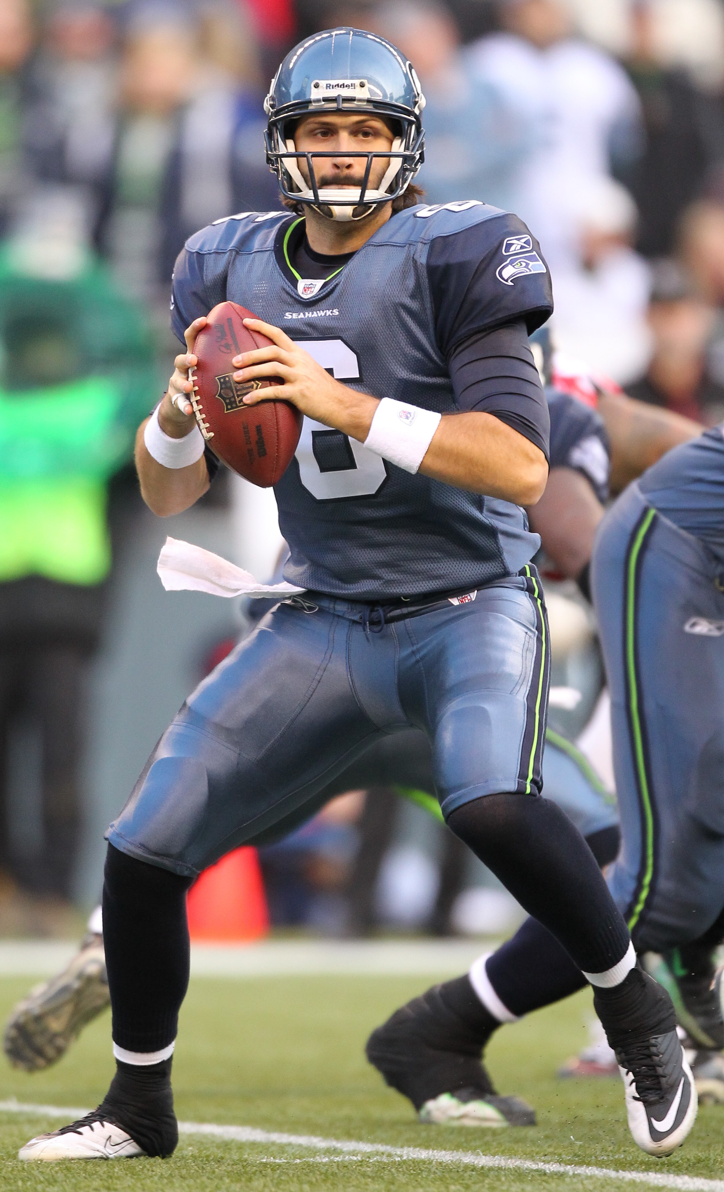 SEATTLE, WA - DECEMBER 19:  Quarterback Charlie Whitehurst #6 of the Seattle Seahawks looks to pass against the Atlanta Falcons at Qwest Field on December 19, 2010 in Seattle, Washington. (Photo by Otto Greule Jr/Getty Images)