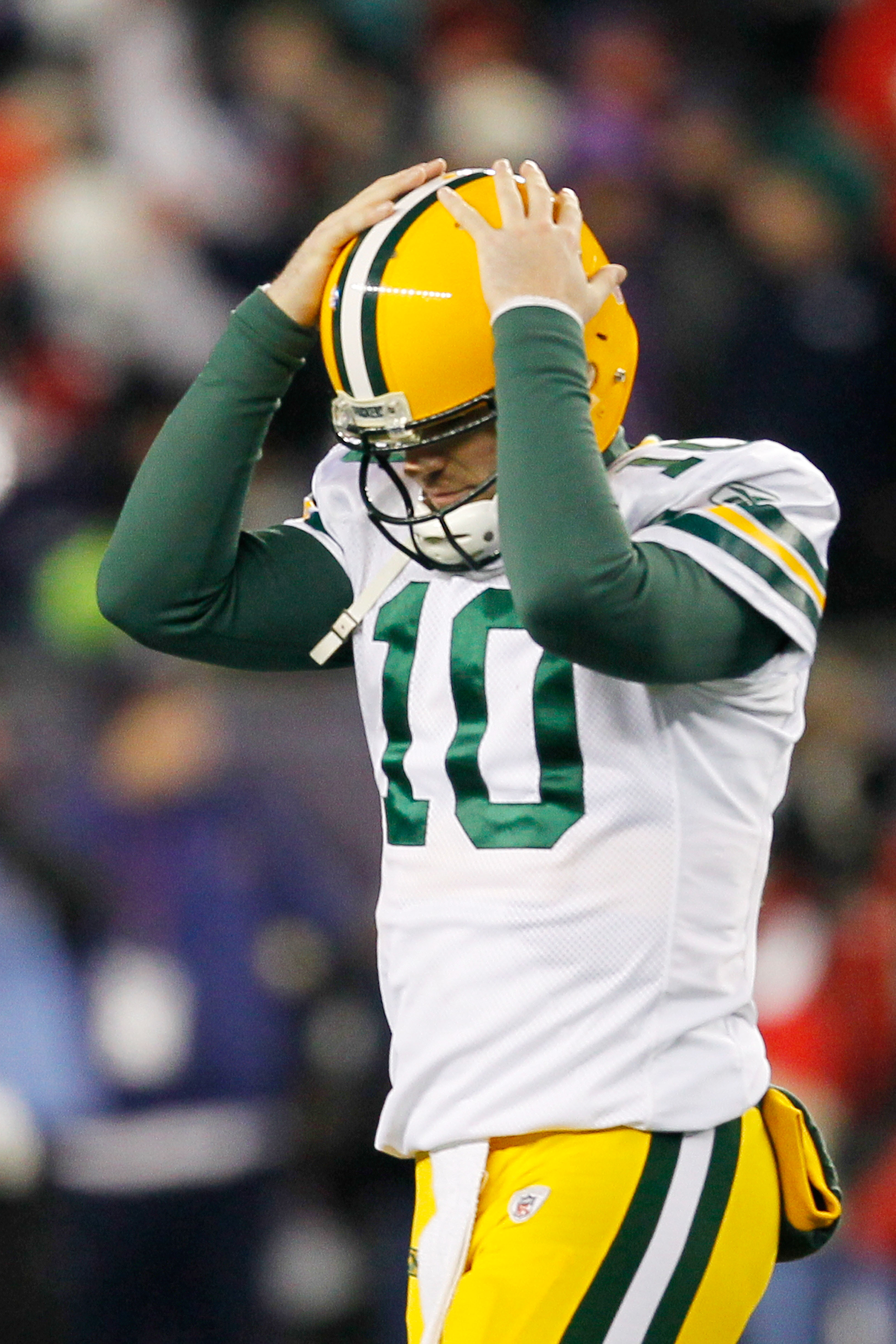FOXBORO, MA - DECEMBER 19:  Quarterback Matt Flynn #10 of the Green Bay Packers reacts during the fourth quarter of the game against the New England Patriots at Gillette Stadium on December 19, 2010 in Foxboro, Massachusetts. The Patriots won the game 31-