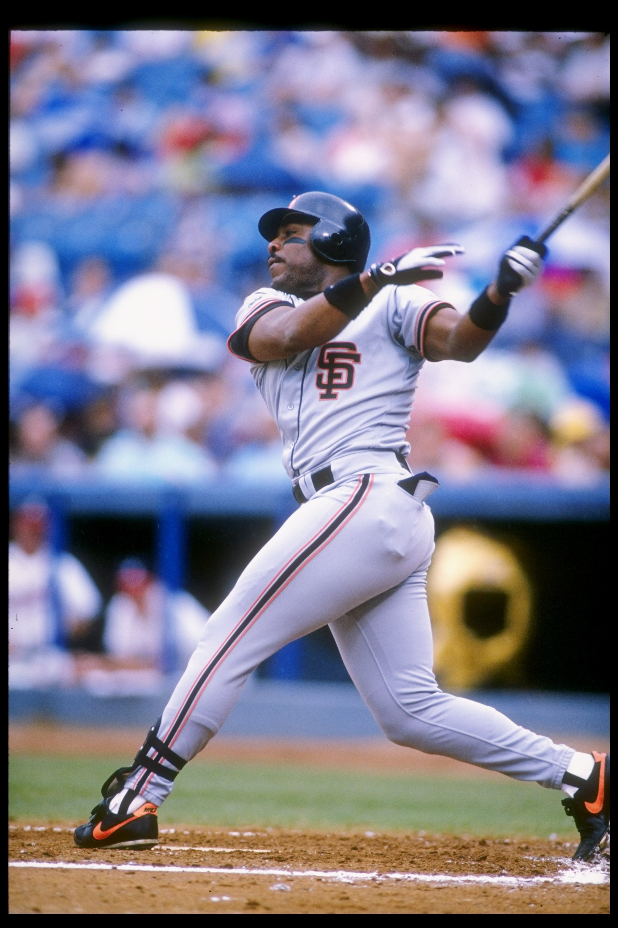 1989:  Outfielder Kevin Mitchell of the San Francisco Giants swings at the ball. Mandatory Credit: Allen Steele  /Allsport