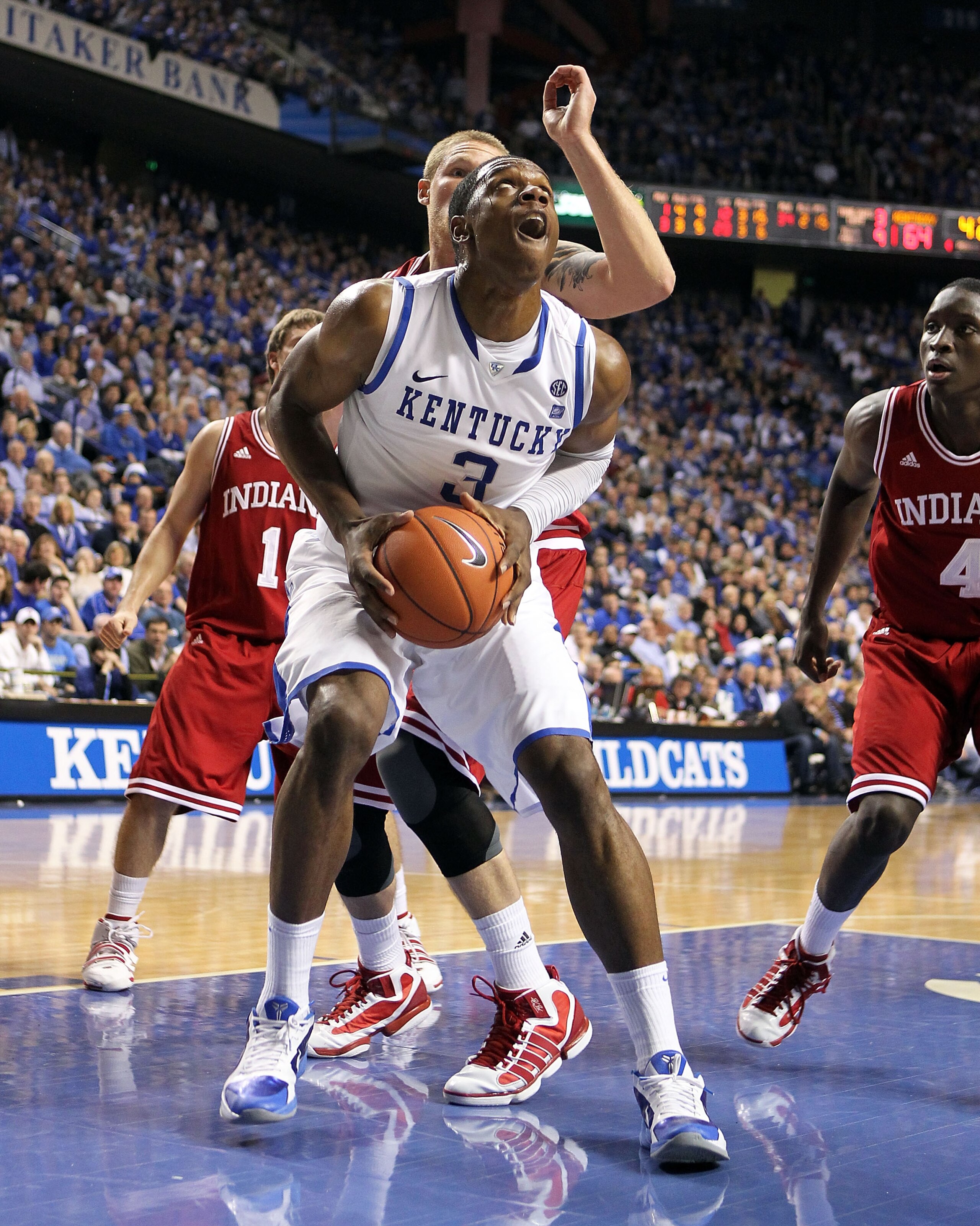 LEXINGTON, KY - DECEMBER 11:  Terrence Jones #3  of the Kentucky Wildcats shoots the ball during the 81-62 victory over the Indiana Hoosiers on December 11, 2010 in Lexington, Kentucky.  (Photo by Andy Lyons/Getty Images)