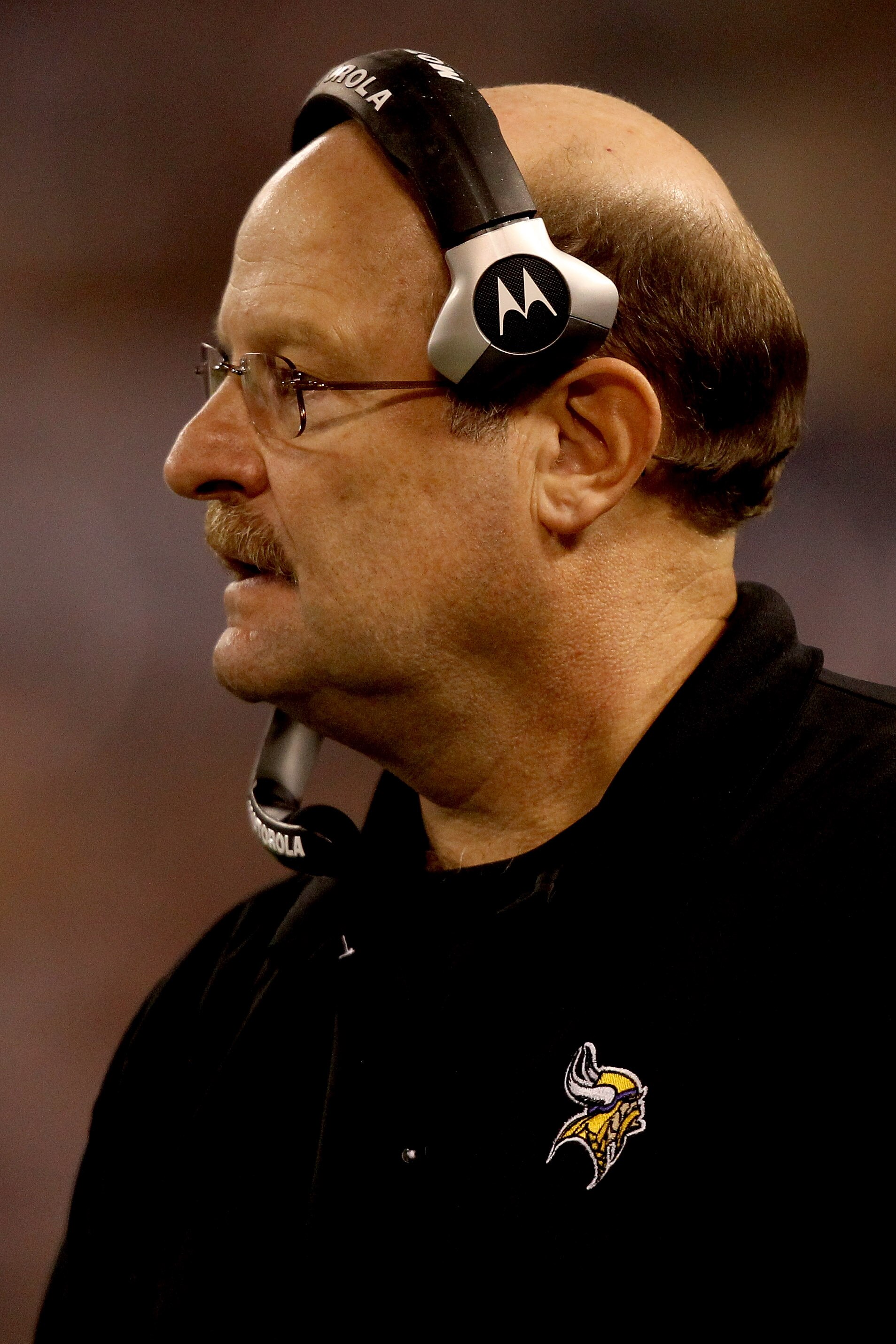 MINNEAPOLIS - NOVEMBER 21:  Head coach Brad Childress of the Minnesota Vikings on the sidelines against the Green Bay Packers at the Hubert H. Humphrey Metrodome on November 21, 2010 in Minneapolis, Minnesota.  (Photo by Matthew Stockman/Getty Images)