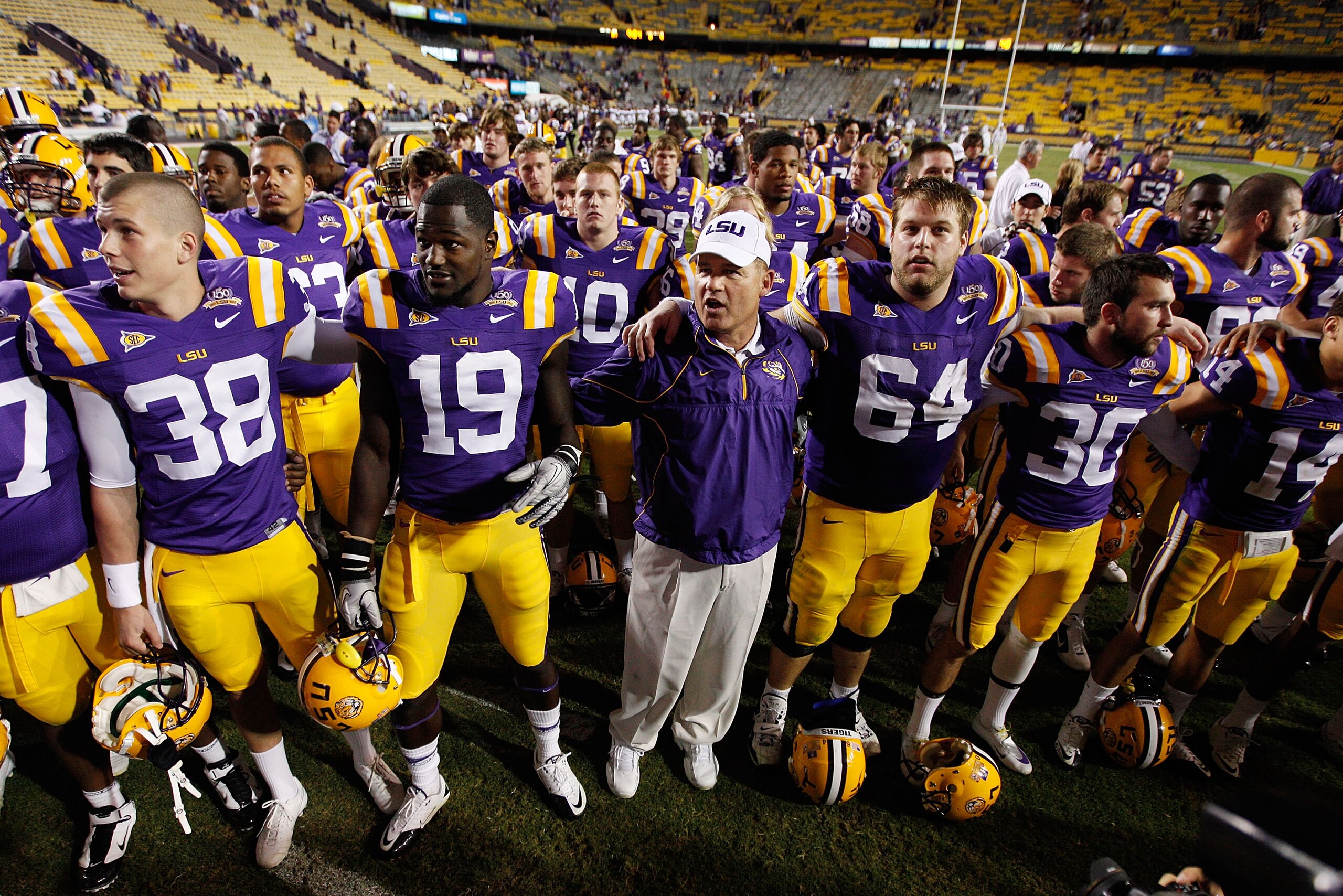 BATON ROUGE, LA - NOVEMBER 13:  Head coach Les Miles of the Louisiana State University Tigers celebrates after defeating the University of Louisiana-Monroe Warhawks at Tiger Stadium on November 13, 2010 in Baton Rouge, Louisiana.   The Tigers defeated the