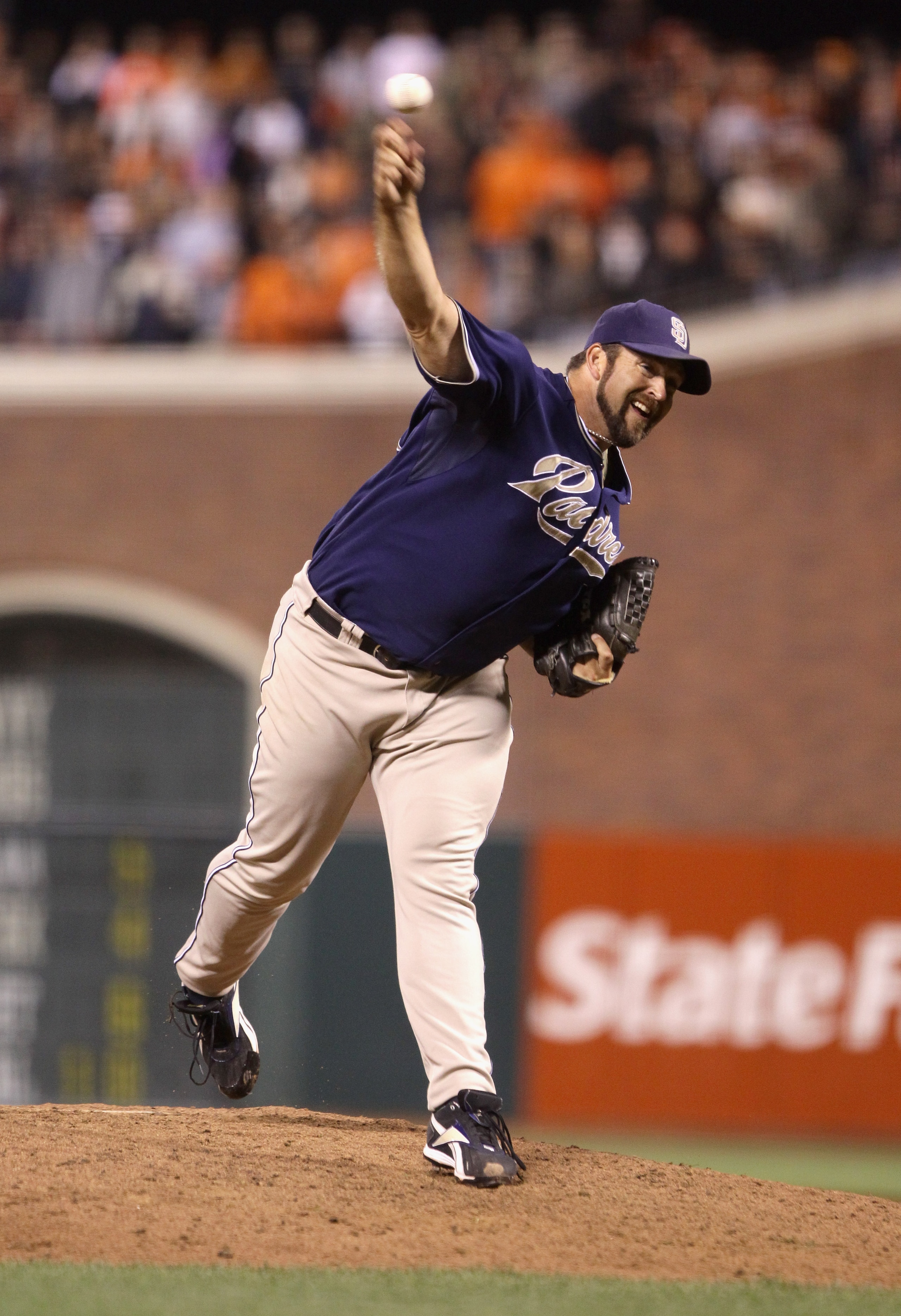 SAN FRANCISCO - OCTOBER 01: Heath Bell #21 of the San Diego Padres pitches against the San Francisco Giants at AT&T Park on October 1, 2010 in San Francisco, California. (Photo by Ezra Shaw/Getty Images) SAN FRANCISCO - OCTOBER 01: Heath Bell #21 of the San Diego Padres pitches against the San Francisco Giants at AT&T Park on October 1, 2010 in San Francisco, California. (Photo by Ezra Shaw/Getty Images)