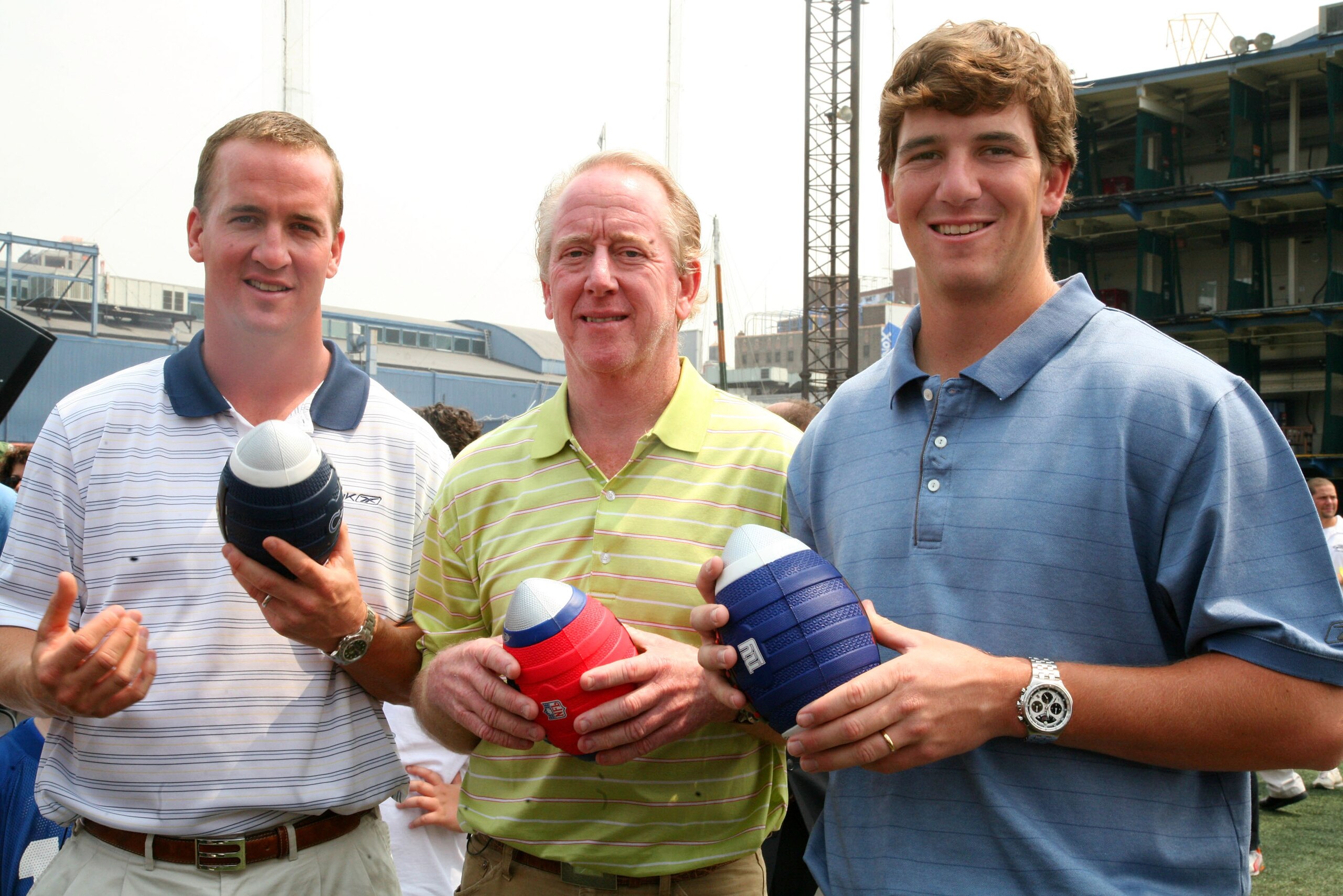 NEW YORK - JUNE 14:  (L-R) Indianapolis Colts quarterback Peyton Manning, Archie Manning and New York Giants quarterback Eli Manning attends the NERF Father's Day Football Throwdown on June 14, 2008 at Chelsea Piers in New York City.  (Photo by Astrid Sta