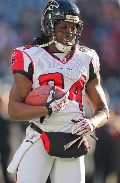 SEATTLE, WA - DECEMBER 19: Wide receiver Roddy White #84 of the Atlanta Falcons looks on during warmups prior to the game against the Seattle Seahawks at Qwest Field on December 19, 2010 in Seattle, Washington. (Photo by Otto Greule Jr/Getty Images) SEATTLE, WA - DECEMBER 19: Wide receiver Roddy White #84 of the Atlanta Falcons looks on during warmups prior to the game against the Seattle Seahawks at Qwest Field on December 19, 2010 in Seattle, Washington. (Photo by Otto Greule Jr/Getty Images)