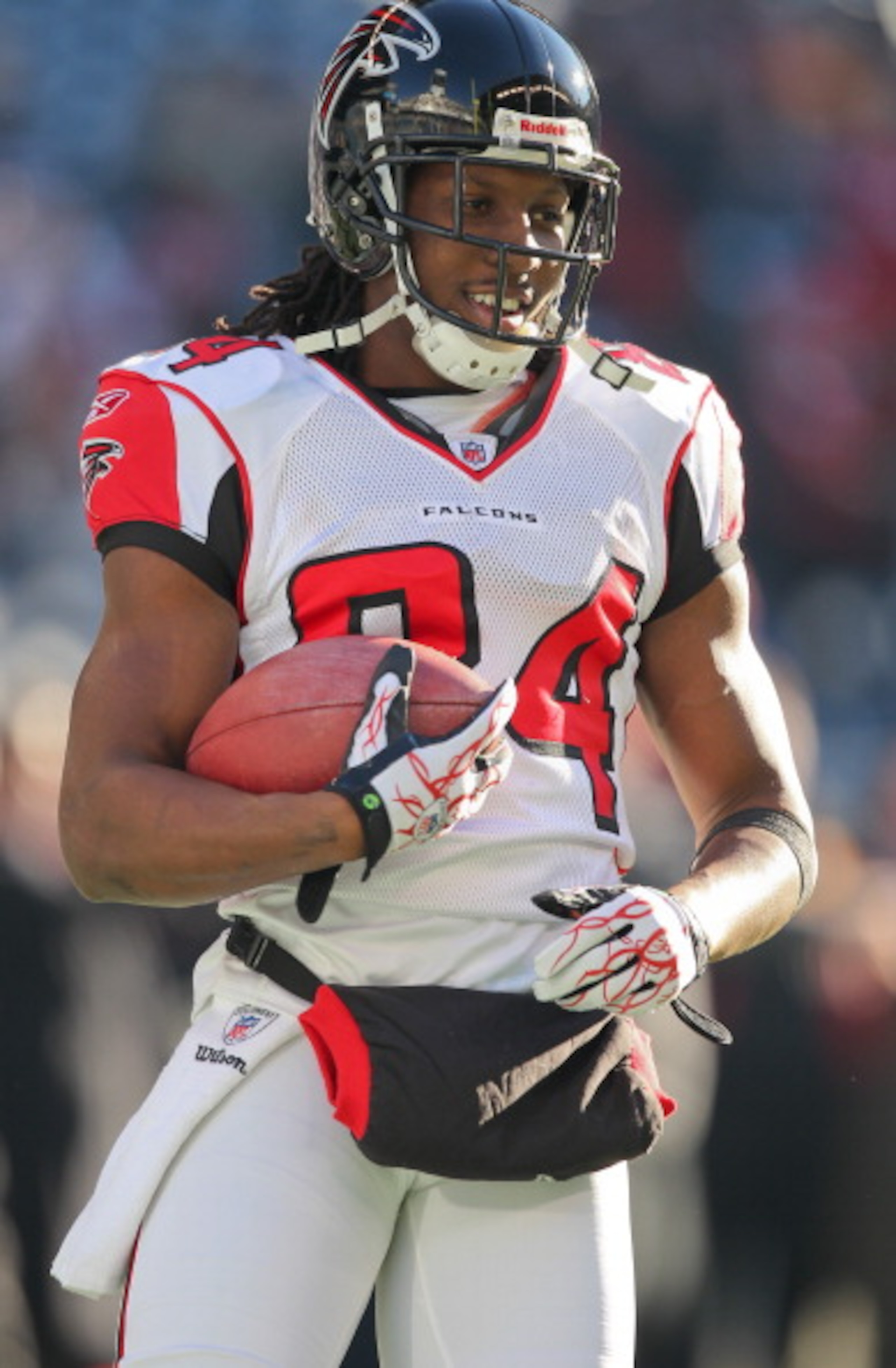 SEATTLE, WA - DECEMBER 19:  Wide receiver Roddy White #84 of the Atlanta Falcons looks on during warmups prior to the game against the Seattle Seahawks at Qwest Field on December 19, 2010 in Seattle, Washington. (Photo by Otto Greule Jr/Getty Images)