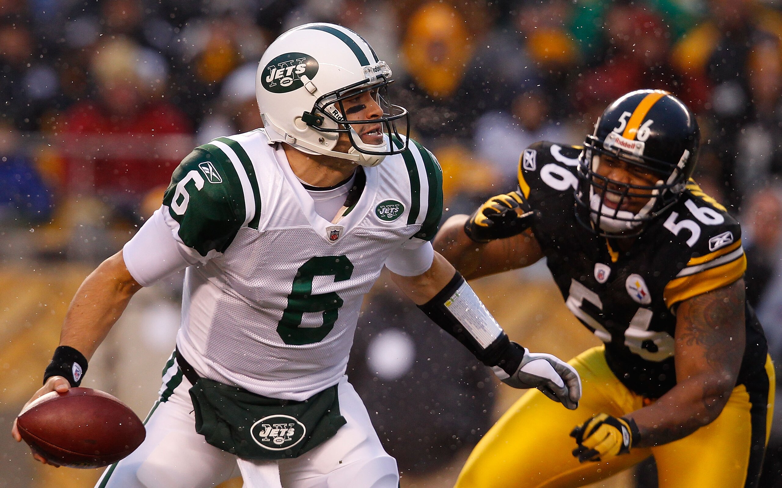 PITTSBURGH - DECEMBER 19: Mark Sanchez #6 of the New York Jets is rushed by LaMarr Woodley #56 of the Pittsburgh Steelers during the game on December 19, 2010 at Heinz Field in Pittsburgh, Pennsylvania. (Photo by Jared Wickerham/Getty Images) PITTSBURGH - DECEMBER 19: Mark Sanchez #6 of the New York Jets is rushed by LaMarr Woodley #56 of the Pittsburgh Steelers during the game on December 19, 2010 at Heinz Field in Pittsburgh, Pennsylvania. (Photo by Jared Wickerham/Getty Images)