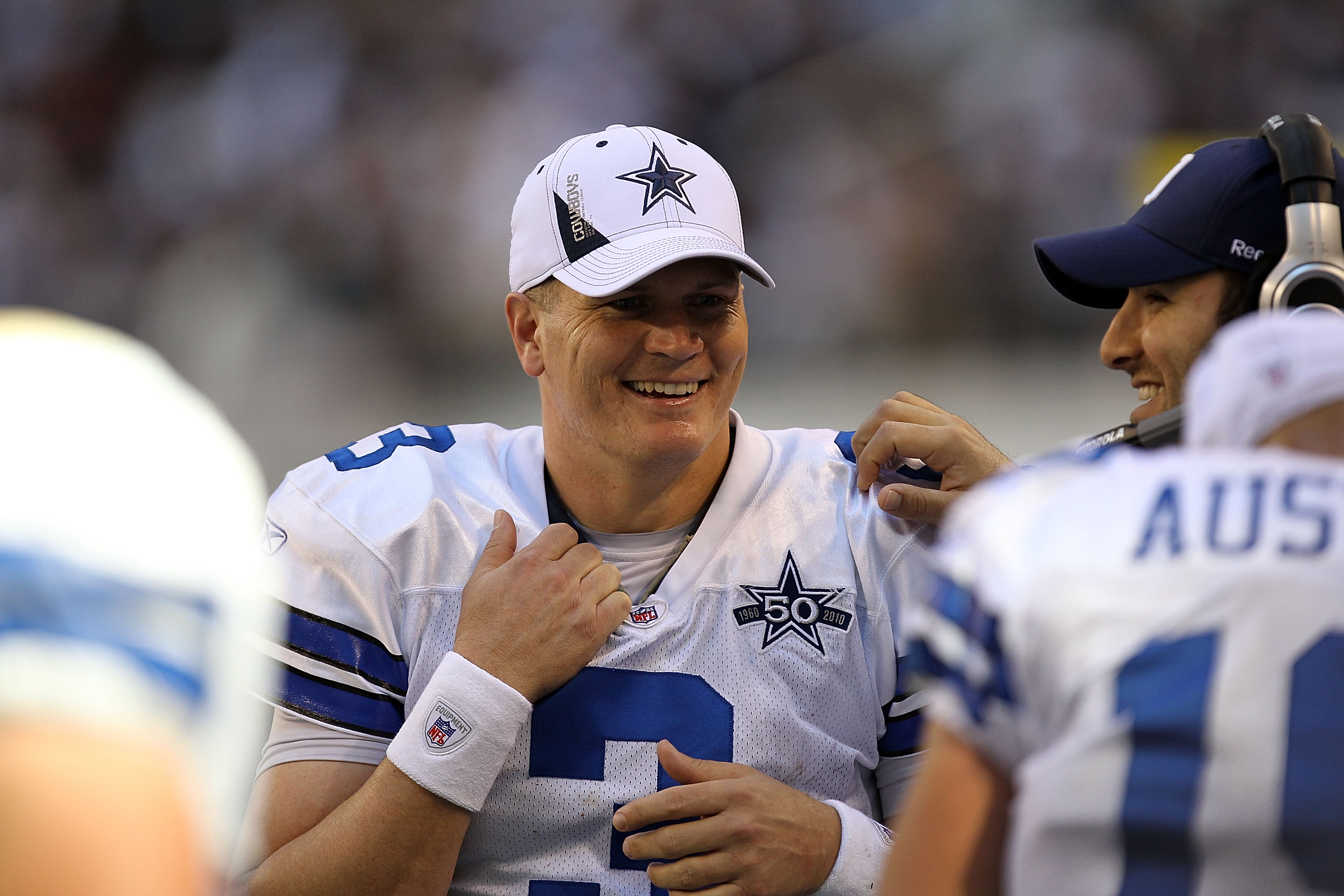 ARLINGTON, TX - DECEMBER 19:  Quarterback Jon Kitna #3 of the Dallas Cowboys at Cowboys Stadium on December 19, 2010 in Arlington, Texas.  (Photo by Ronald Martinez/Getty Images)