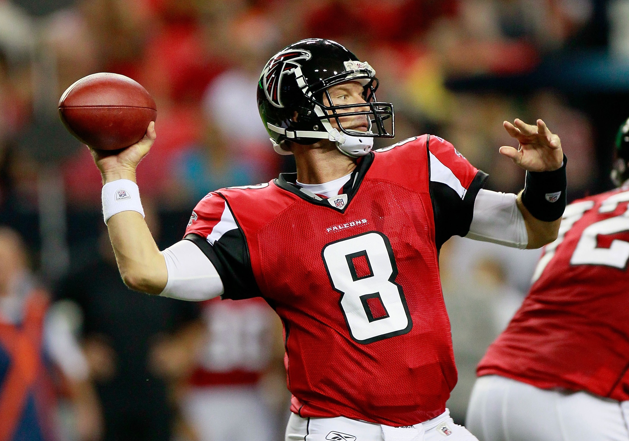 ATLANTA - AUGUST 13:  Quarterback Chris Redman #8 of the Atlanta Falcons against the Kansas City Chiefs at Georgia Dome on August 13, 2010 in Atlanta, Georgia.  (Photo by Kevin C. Cox/Getty Images)