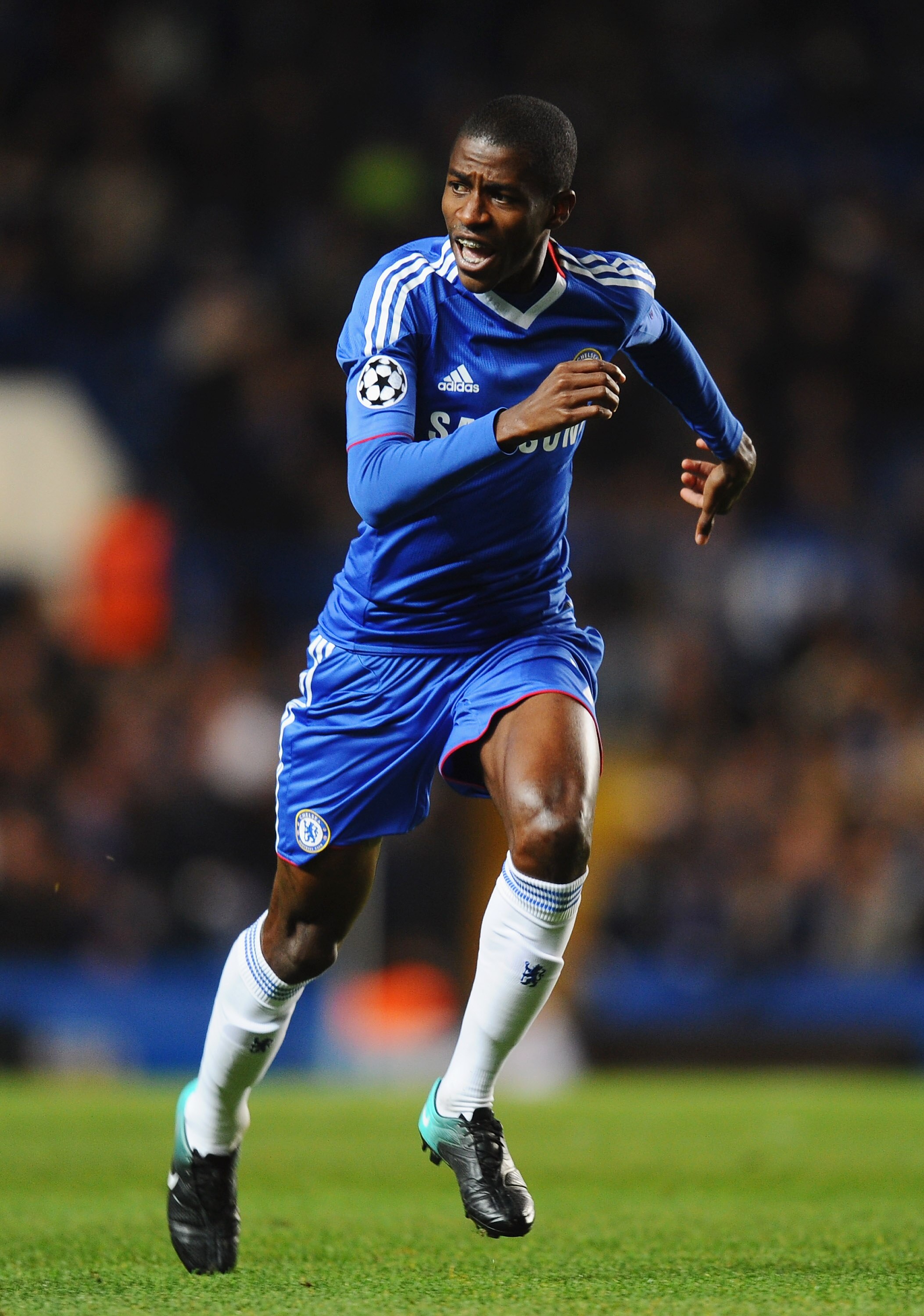 LONDON, ENGLAND - NOVEMBER 23:  Ramires of Chelsea in action during the UEFA Champions League Group F match between Chelsea and MSK Zilina at Stamford Bridge on November 23, 2010 in London, England.  (Photo by Mike Hewitt/Getty Images)