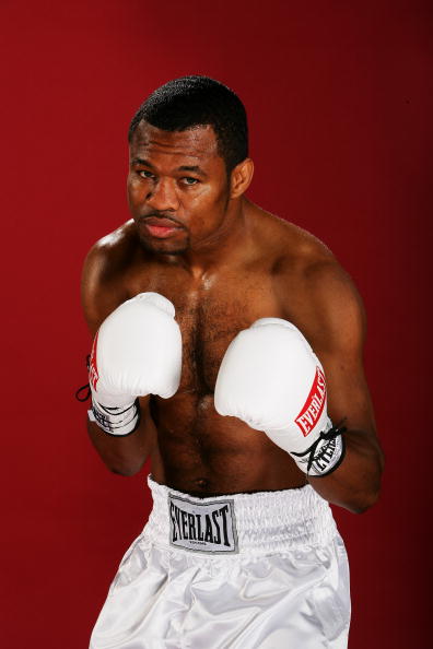 NEW YORK - MARCH 17:  Former Lightweight, Welterweight, and Junior Middleweight boxing world champion Shane Mosley, poses for a portrait at Chelsea Piers Gym on March 17, 2006 in New York City, New York.  (Photo by Al Bello/Getty Images)