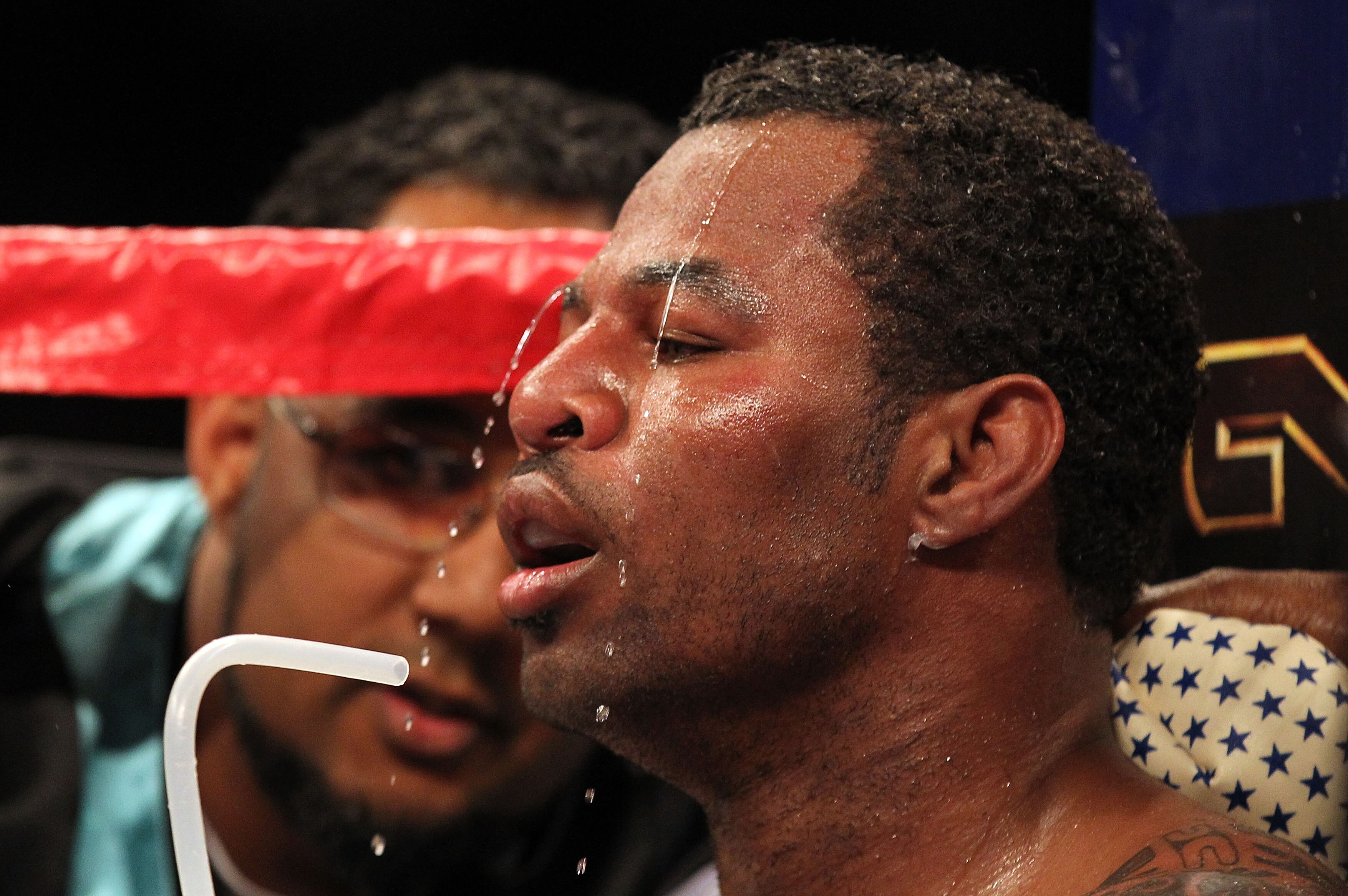 LAS VEGAS - MAY 01:  Shane Mosley drinks water in his corner during a round break against Floyd Mayweather Jr. during the welterweight fight at the MGM Grand Garden Arena on May 1, 2010 in Las Vegas, Nevada.  (Photo by Jed Jacobsohn/Getty Images)