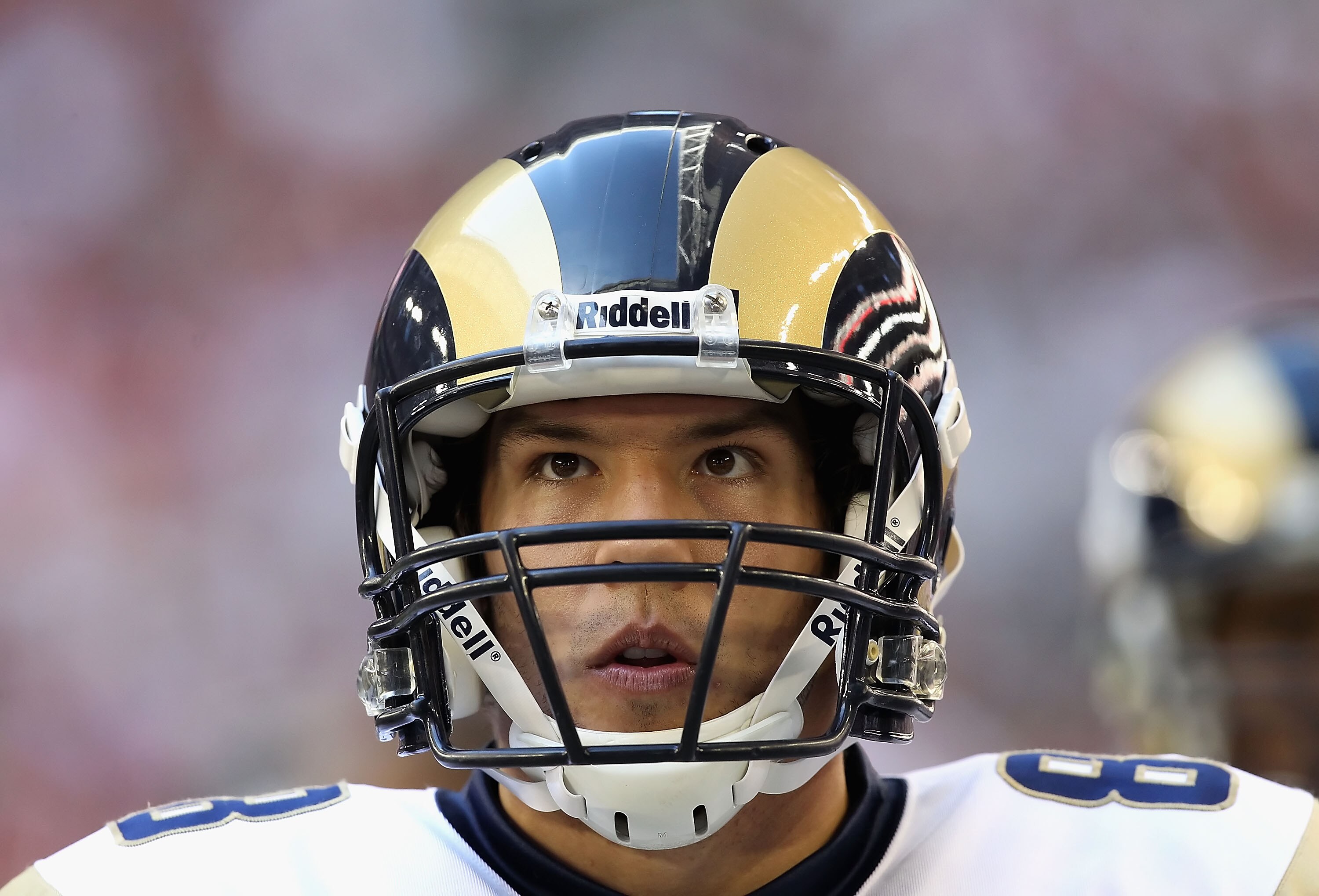GLENDALE, AZ - DECEMBER 05:  Quarterback Sam Bradford #8 of the St. Louis Rams during the NFL game against the Arizona Cardinals at the University of Phoenix Stadium on December 5, 2010 in Glendale, Arizona. The Rams defeated the Cardinals 19-6.  (Photo b